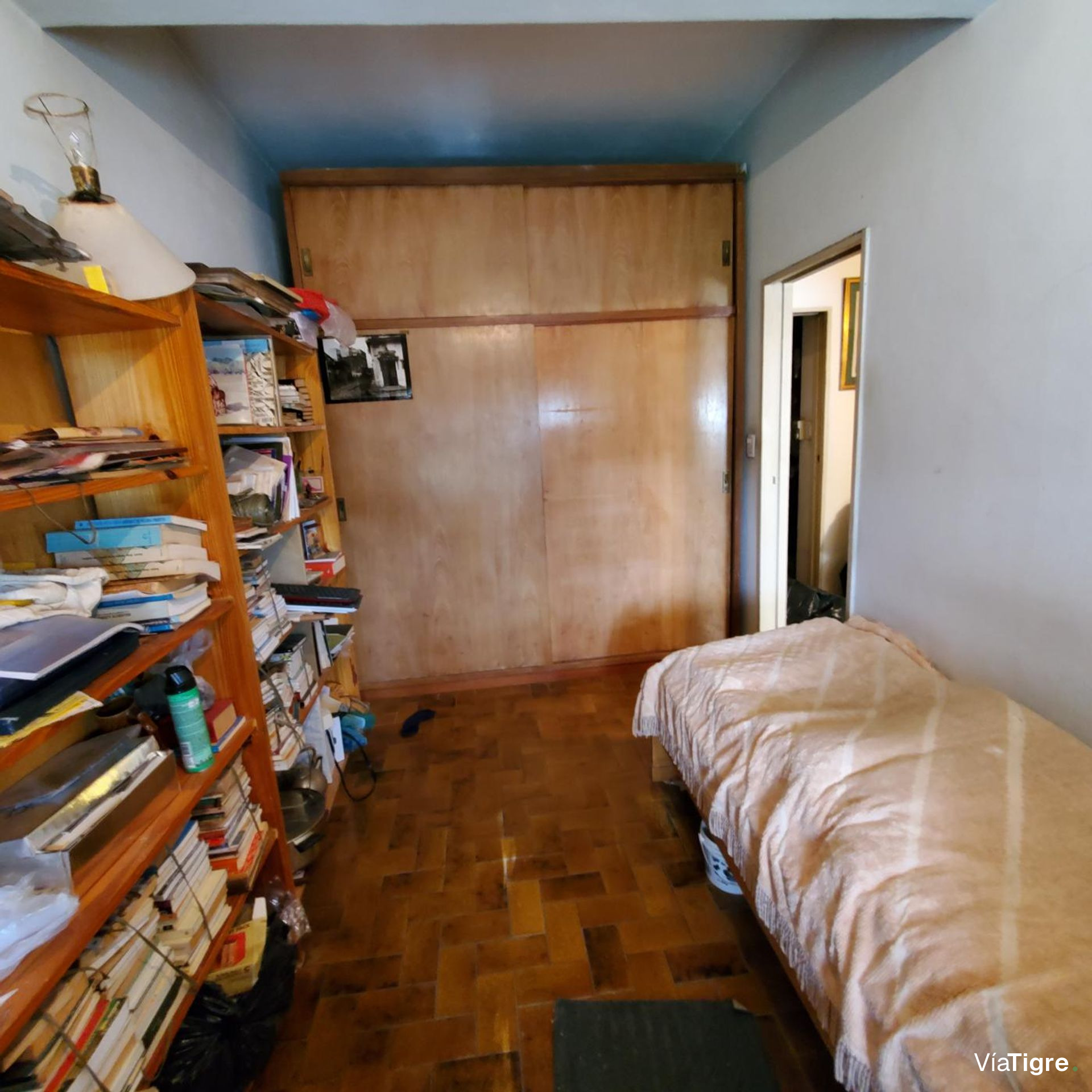 Vende casa de 5 amb. con pileta en Villa Adelina