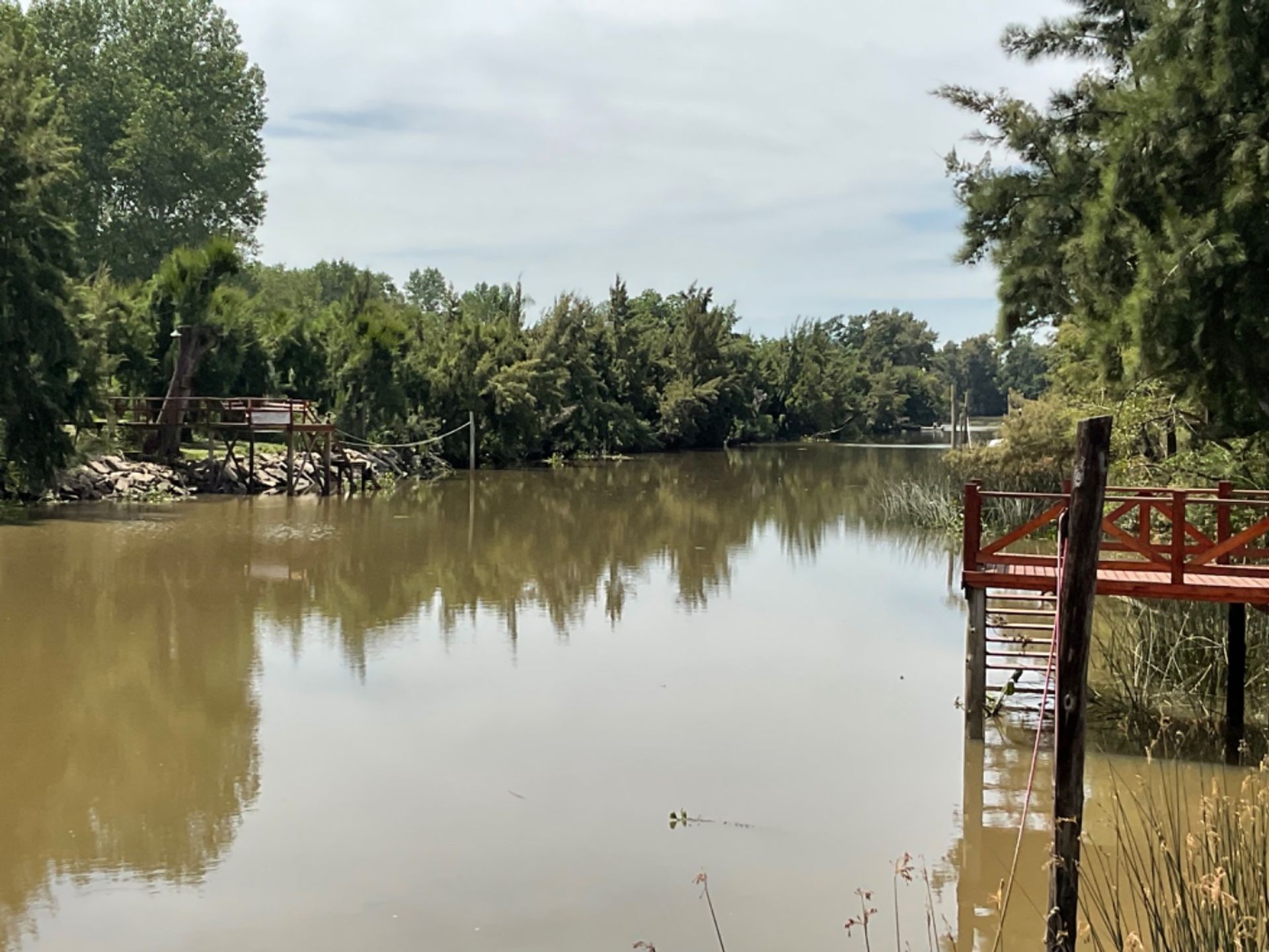 Casa en el Delta, a sólo 200 metros del continente