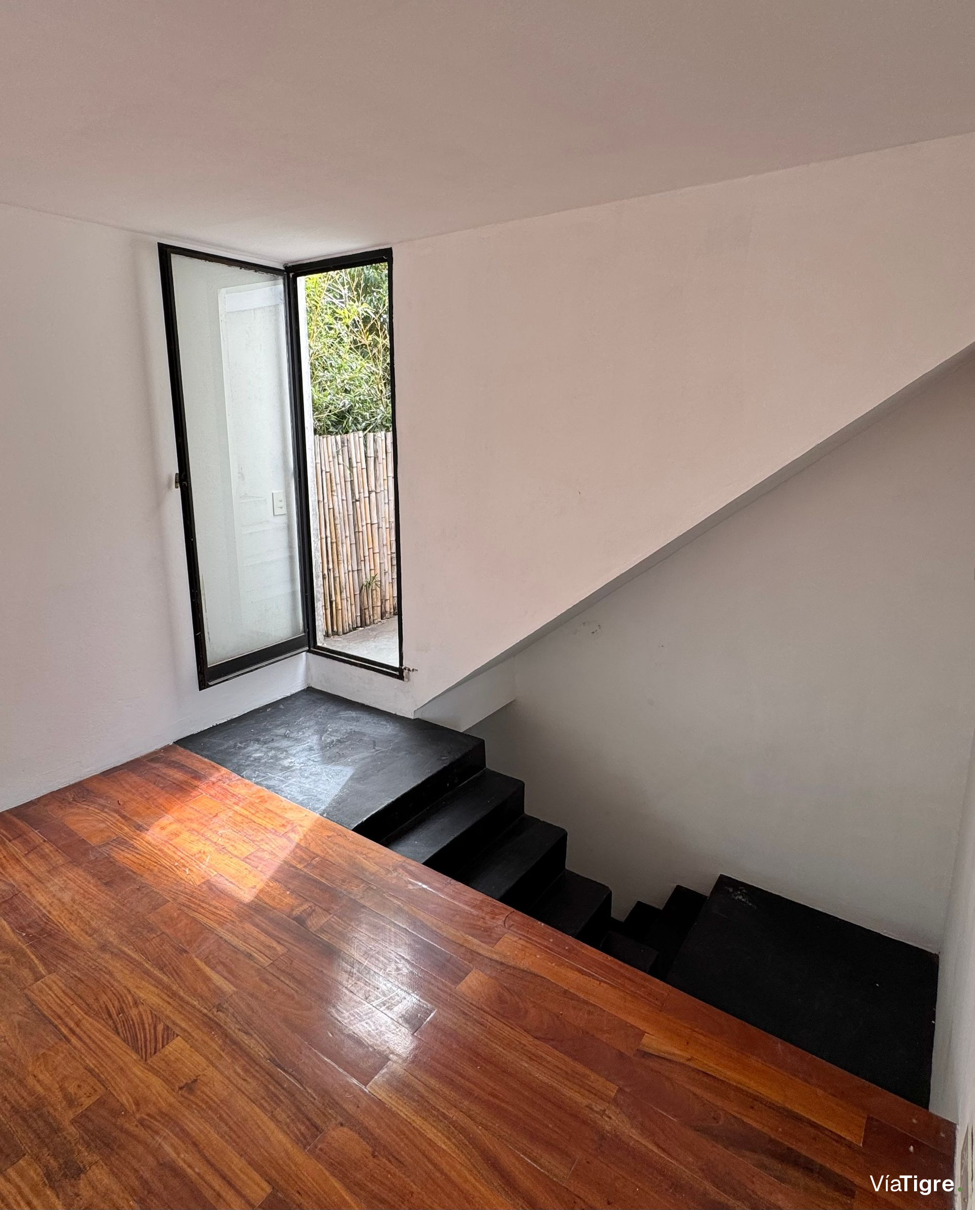 Venta PH 4 ambientes en ACASSUSO sin EXPENSAS