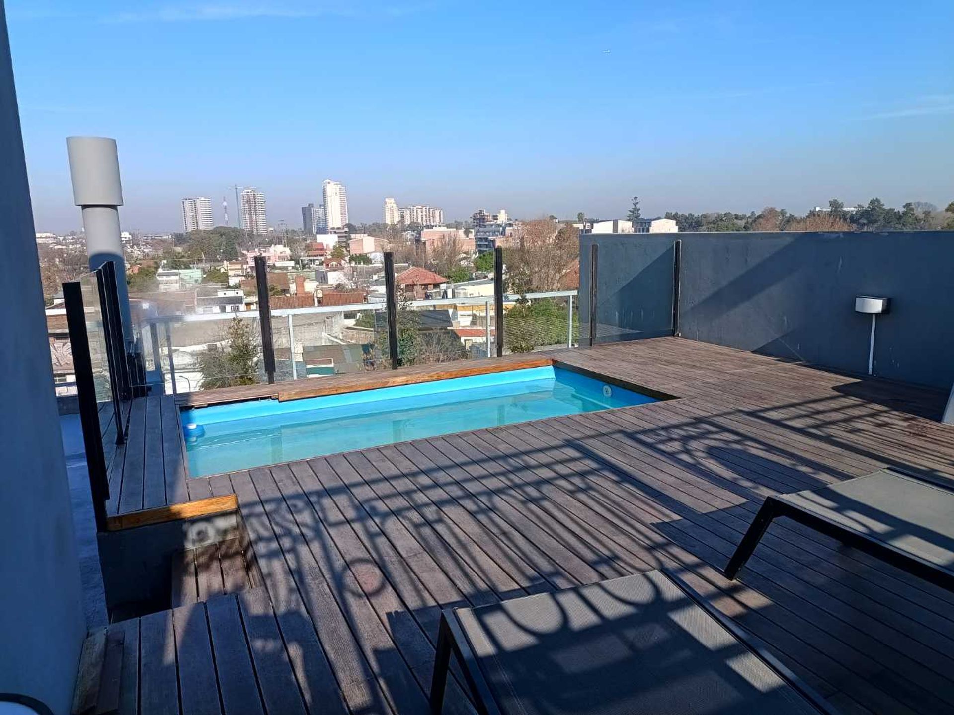 Dos ambientes con parrilla y terraza propia