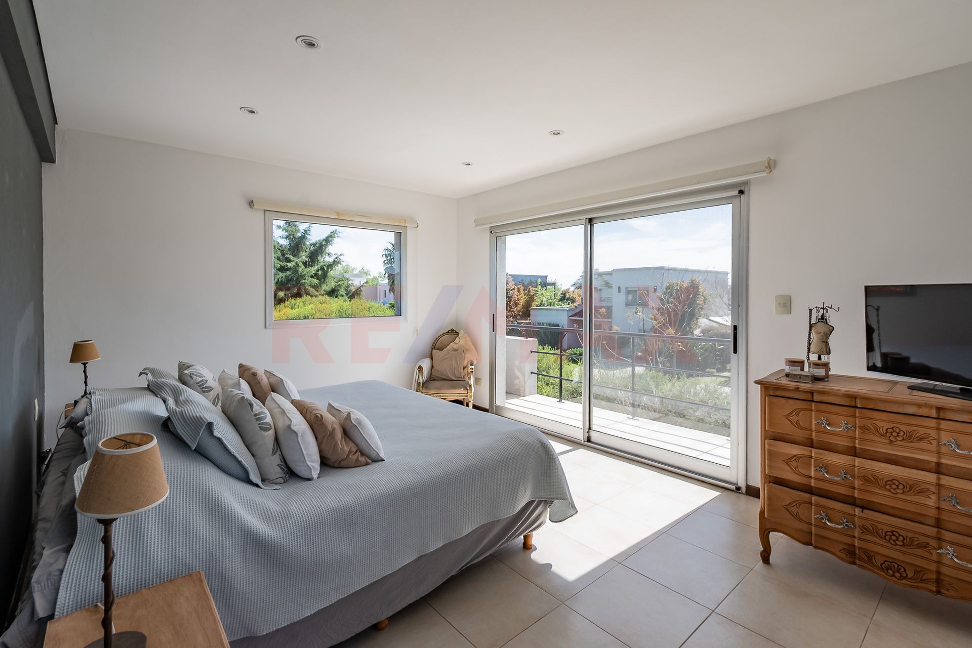 Venta Casa 5 amb. con pileta en Talar del Lago 2