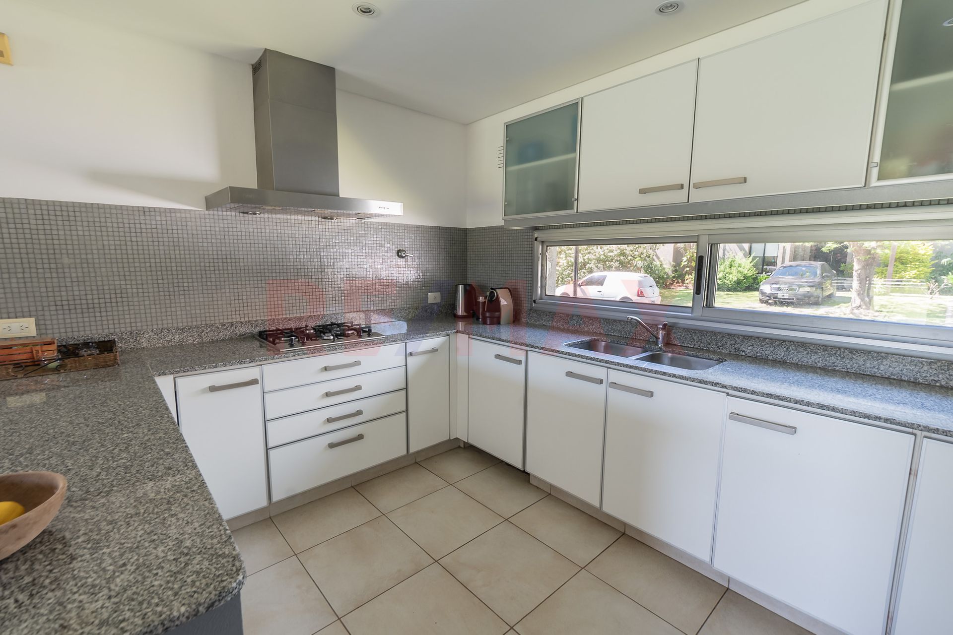 Venta Casa 5 amb. con pileta en Talar del Lago 2