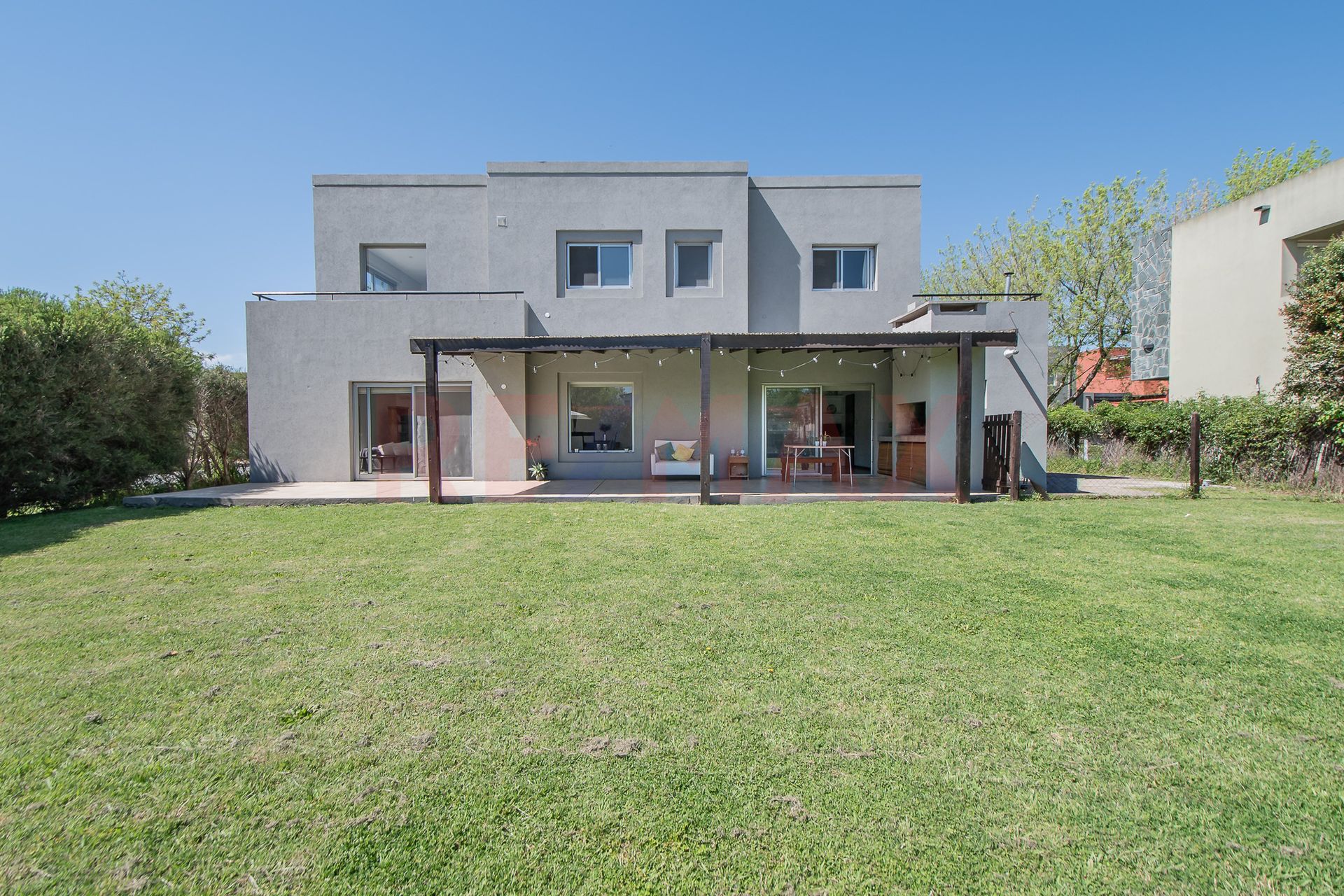 Venta Casa 5 amb. con pileta en Talar del Lago 2