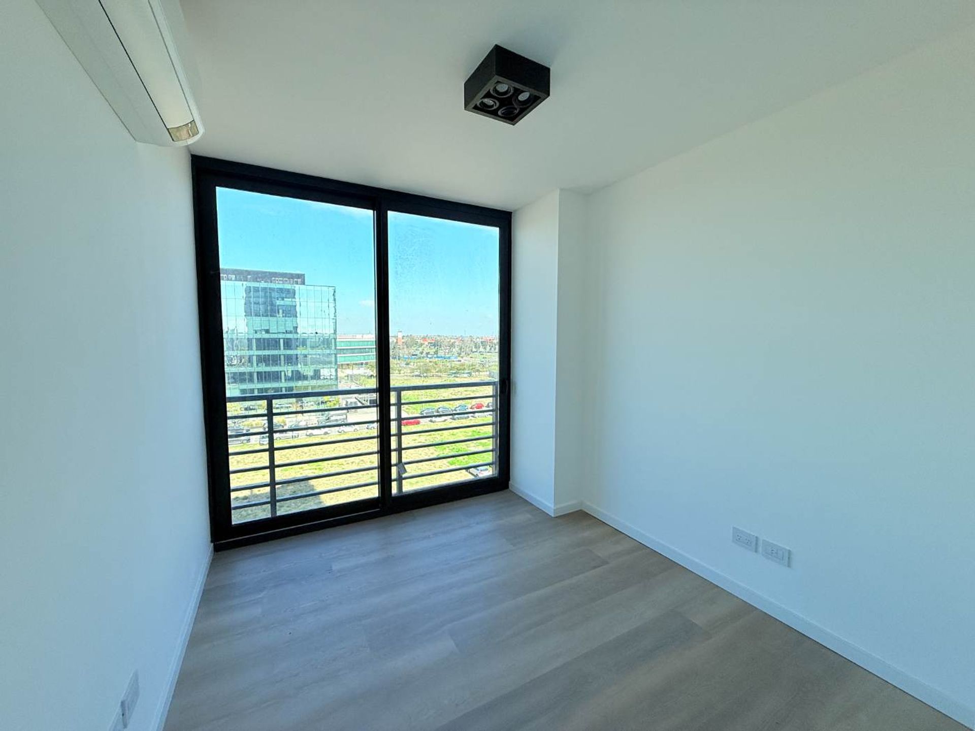 Venta Casa 5 amb. con pileta en Talar del Lago 2