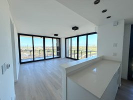 5-room house for sale with pool in Talar del Lago 2