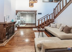 7-Room House for Sale in San Isidro. Excellent