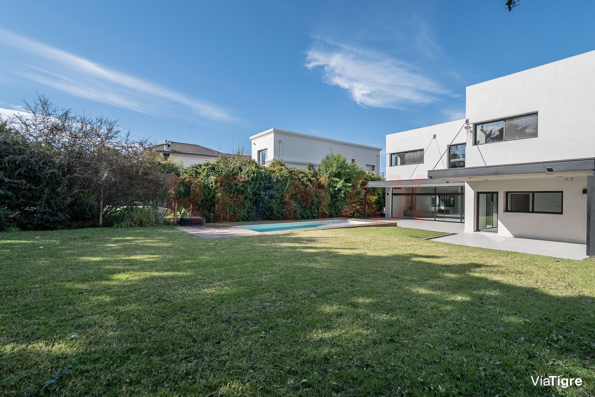 CASA PREMIUM con pileta en Villa Pacheco