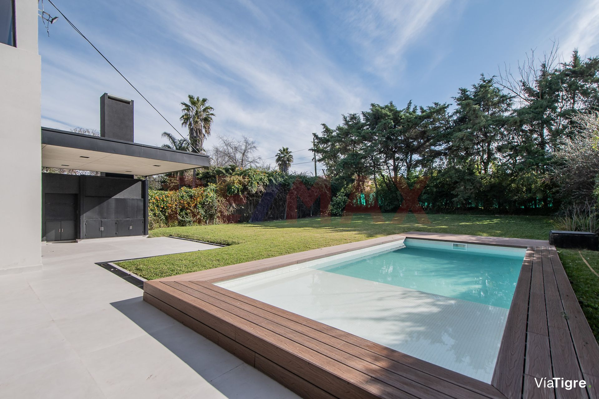 CASA PREMIUM con pileta en Villa Pacheco