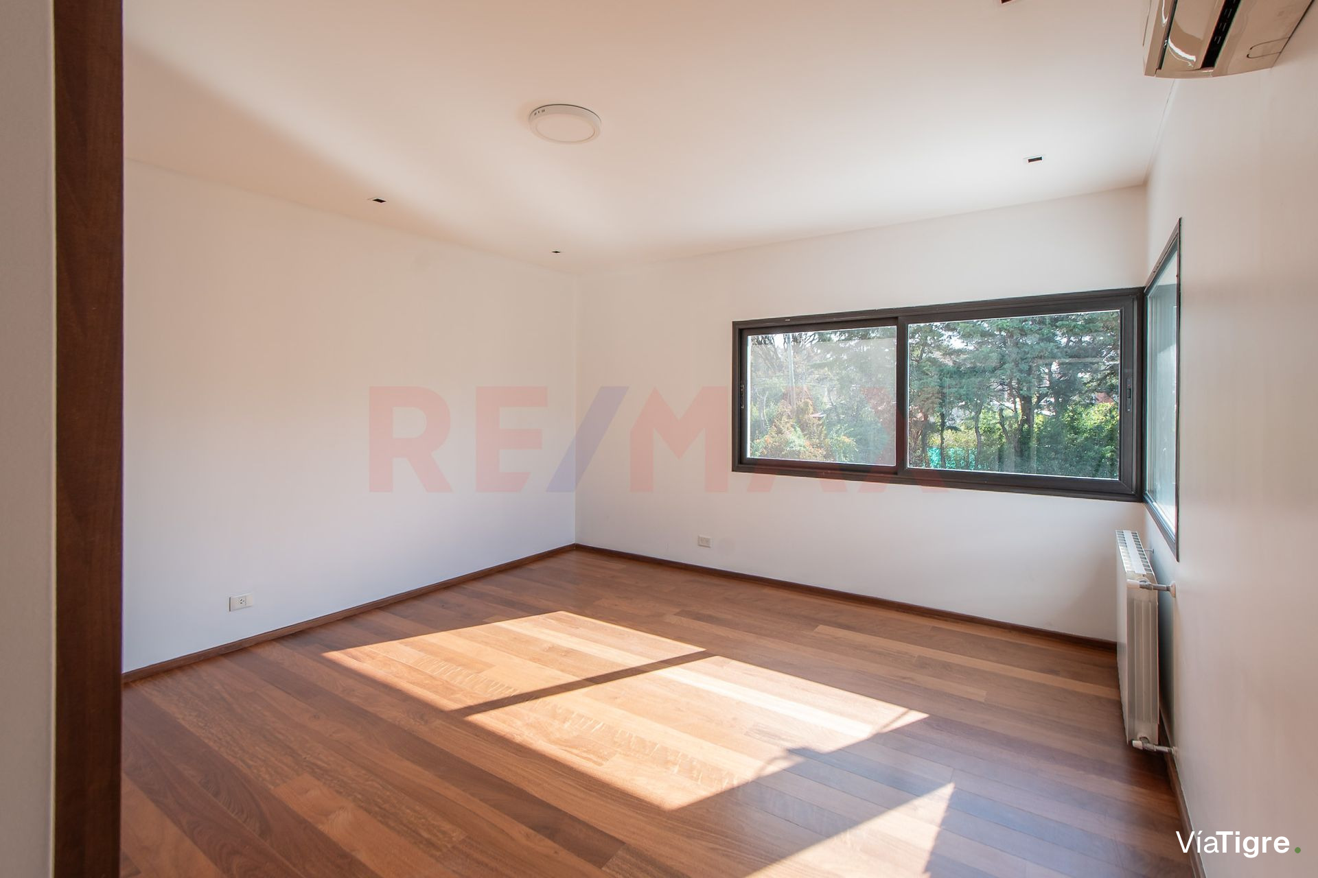 CASA PREMIUM con pileta en Villa Pacheco