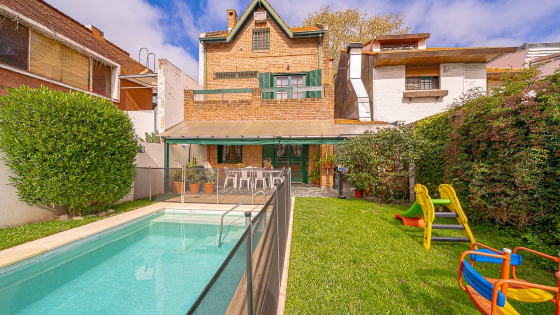 Olivos Center House 5 Rooms for Sale