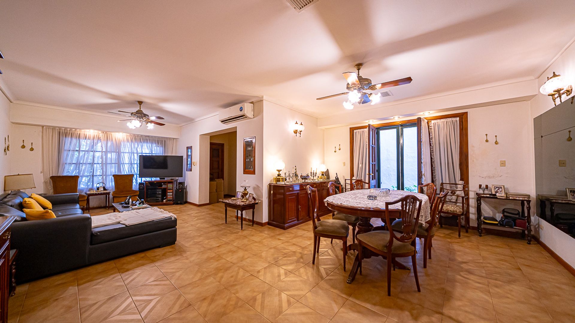 Venta Casa Olivos Centro 5 Ambientes