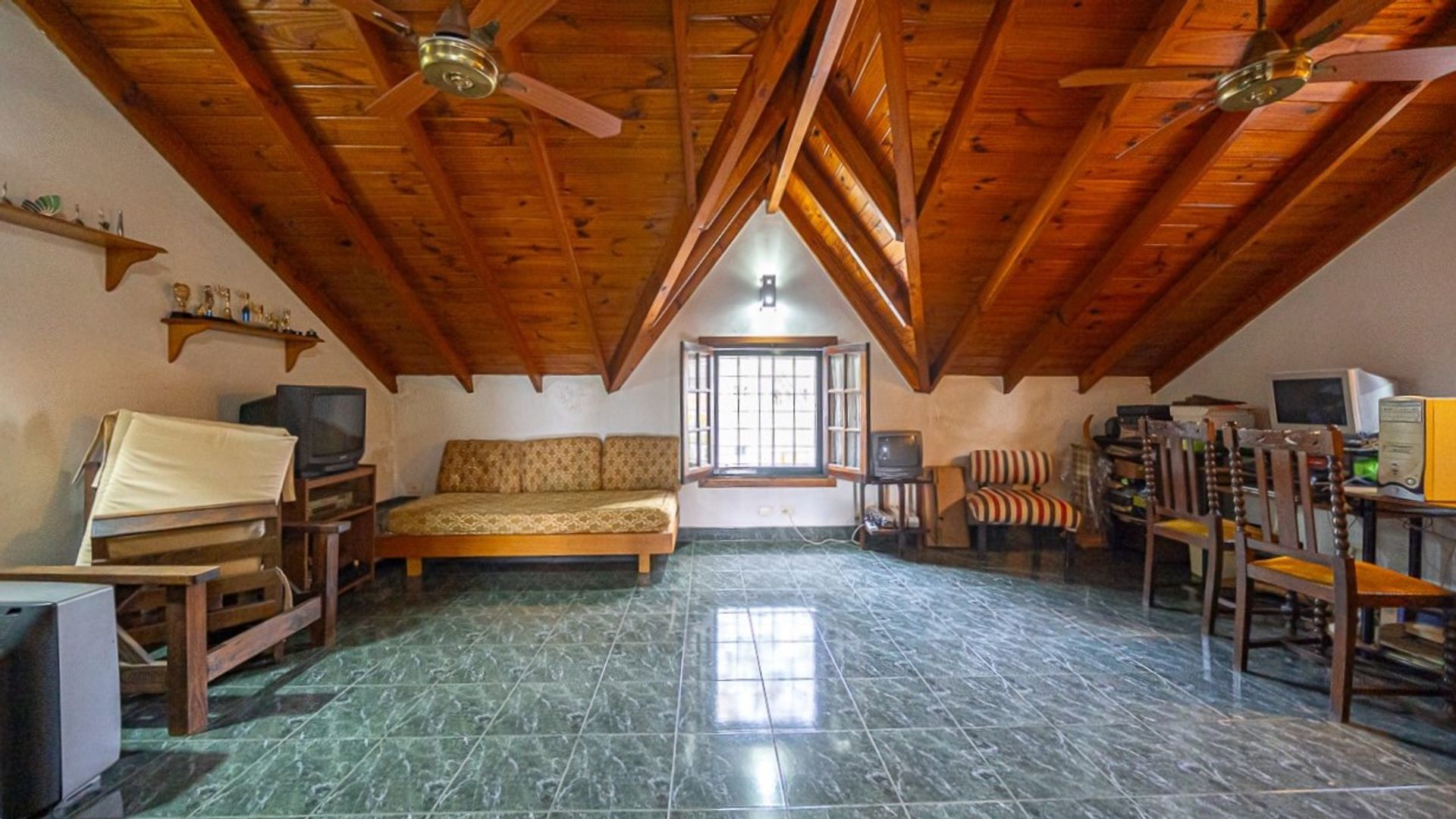 Venta Casa Olivos Centro 5 Ambientes