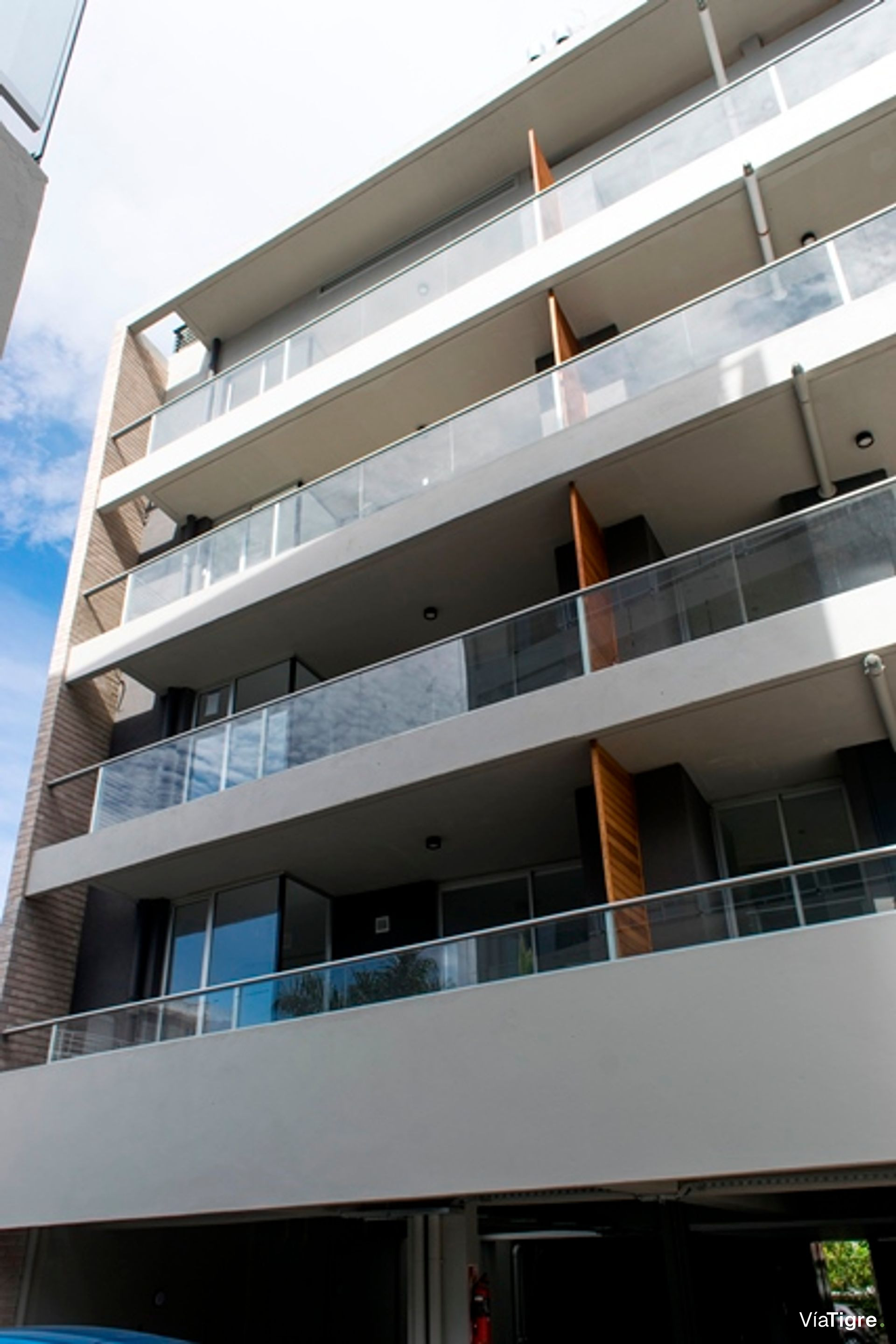 Casa 2 Amb en lote propio en Boulogne a terminar.