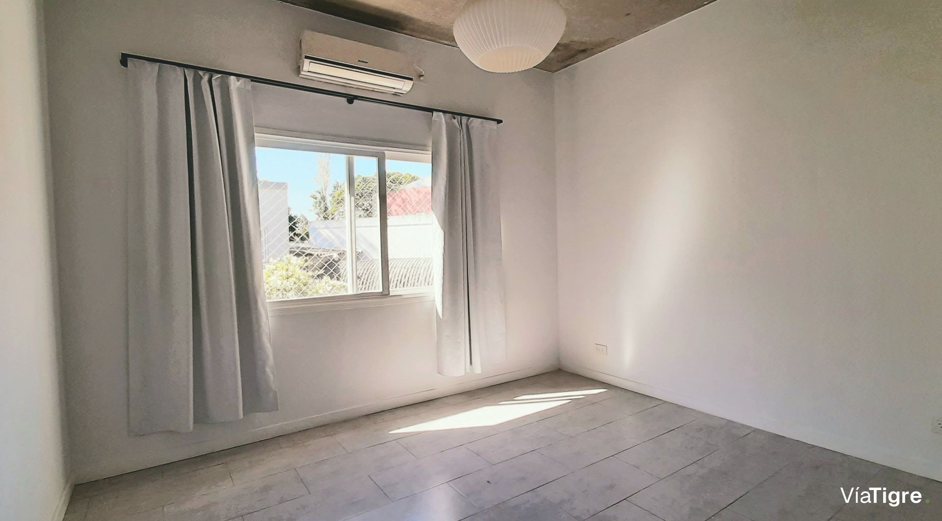 Casa En Venta Tigre 4 Ambi Jardín- Cochera- Pileta