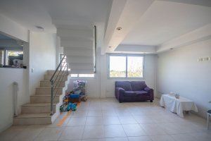 Venta Duplex 3 amb c/balcon/parrilla/coch, Florida