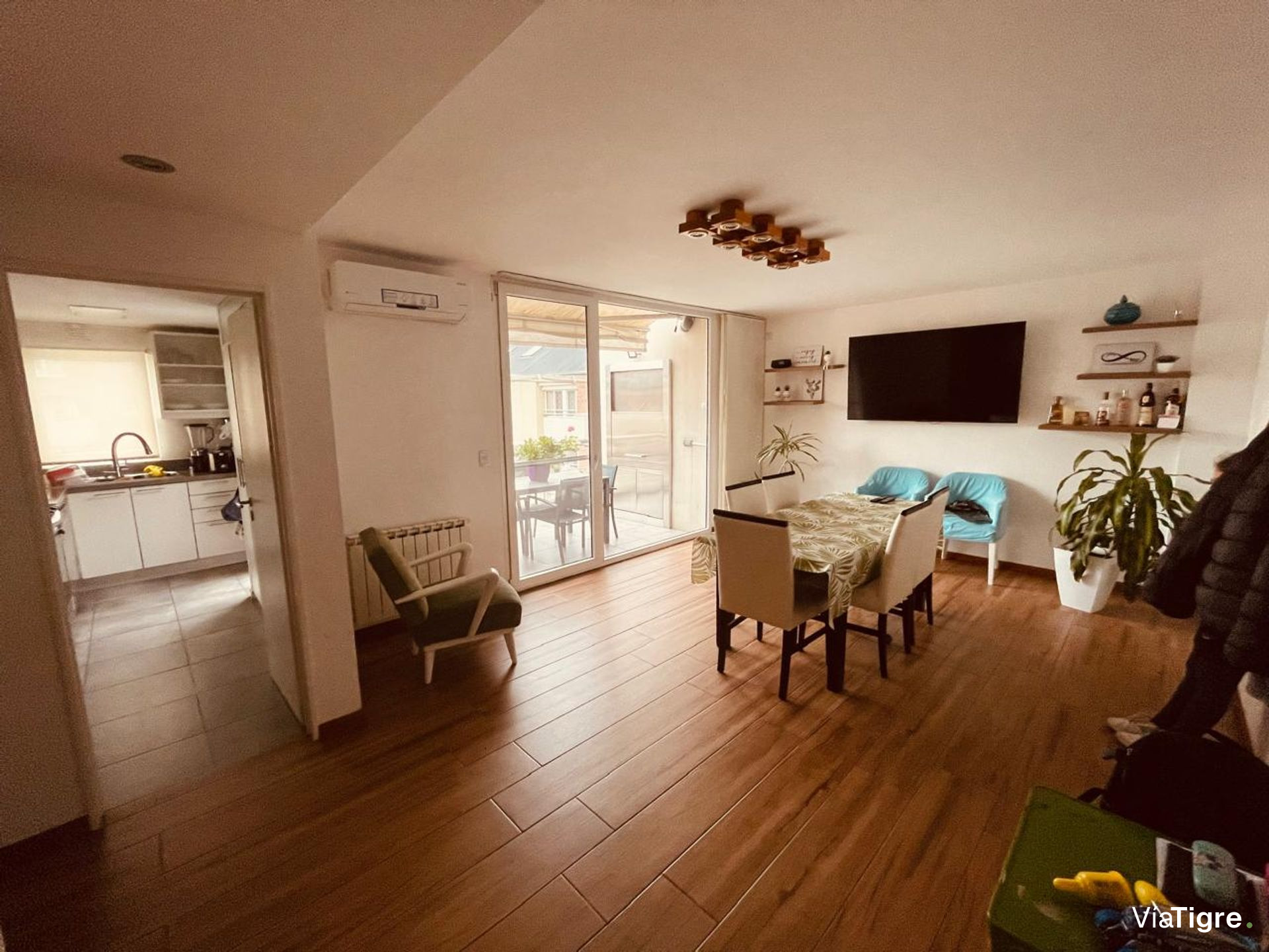 Venta depart duplex en San Isidro Central PERMUTA