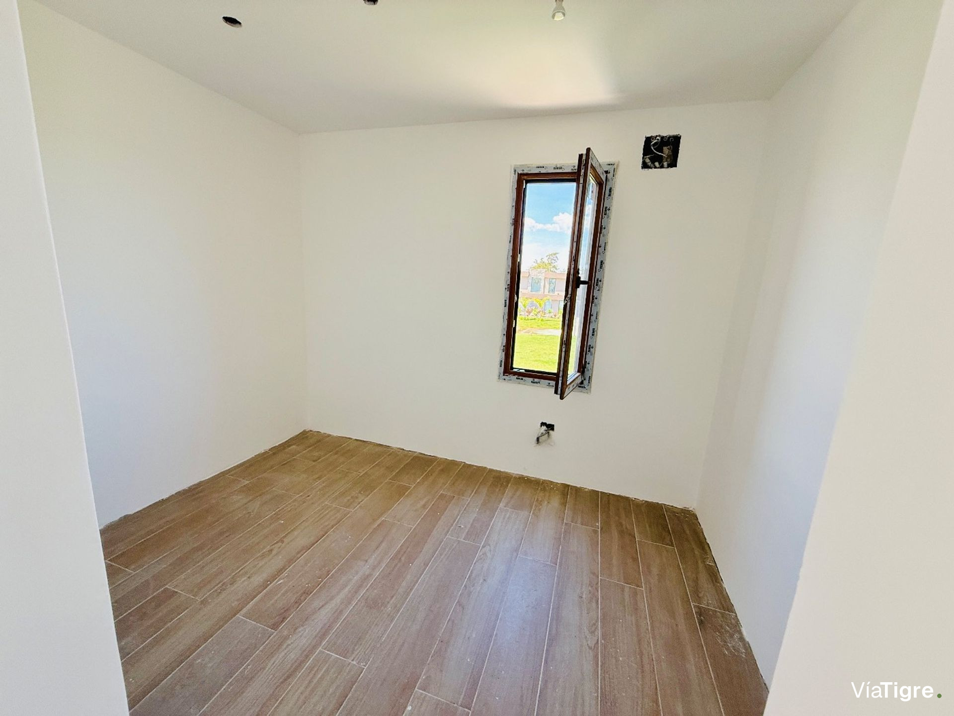 Venta depart duplex en San Isidro Central PERMUTA