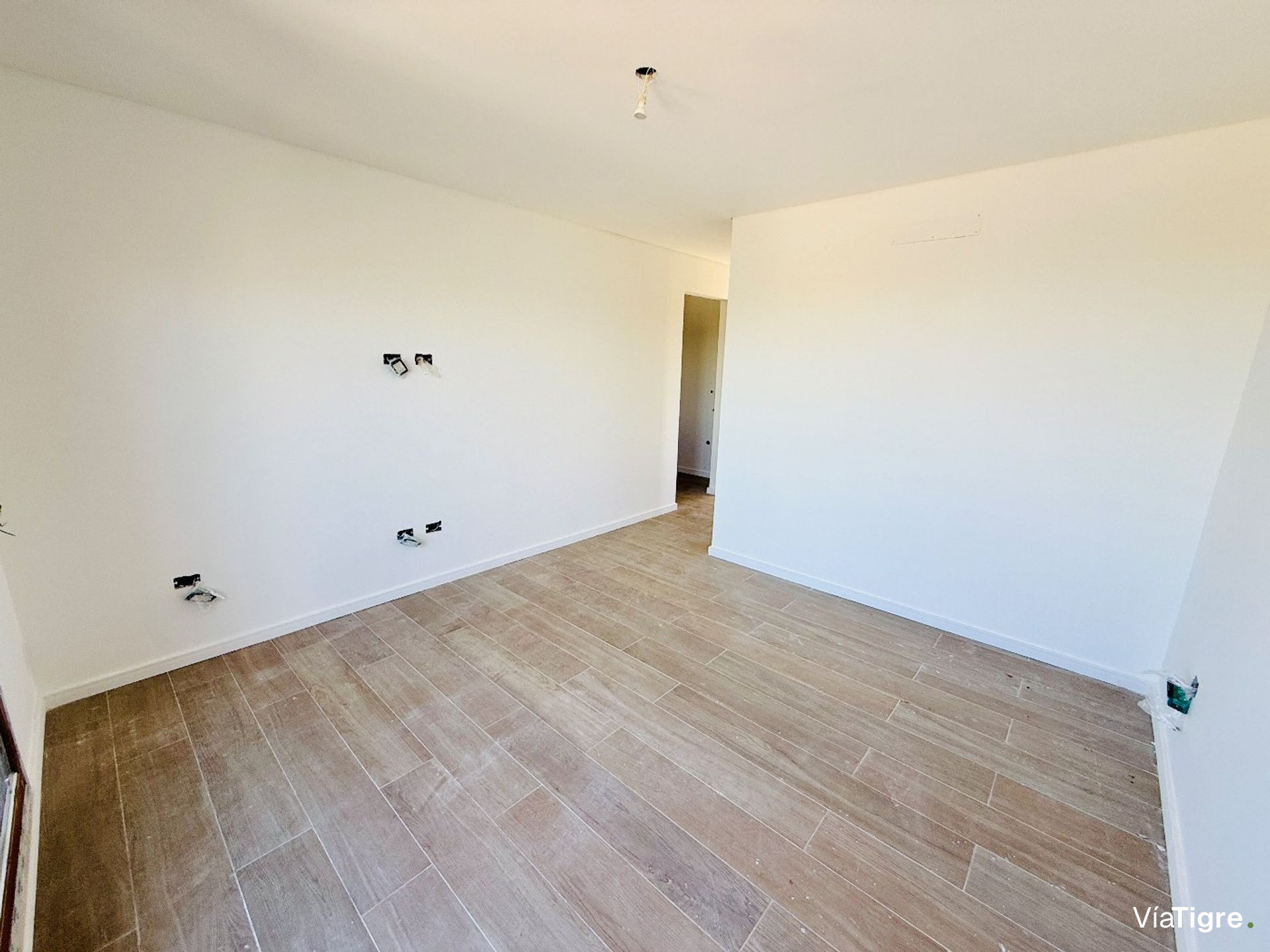 Venta depart duplex en San Isidro Central PERMUTA