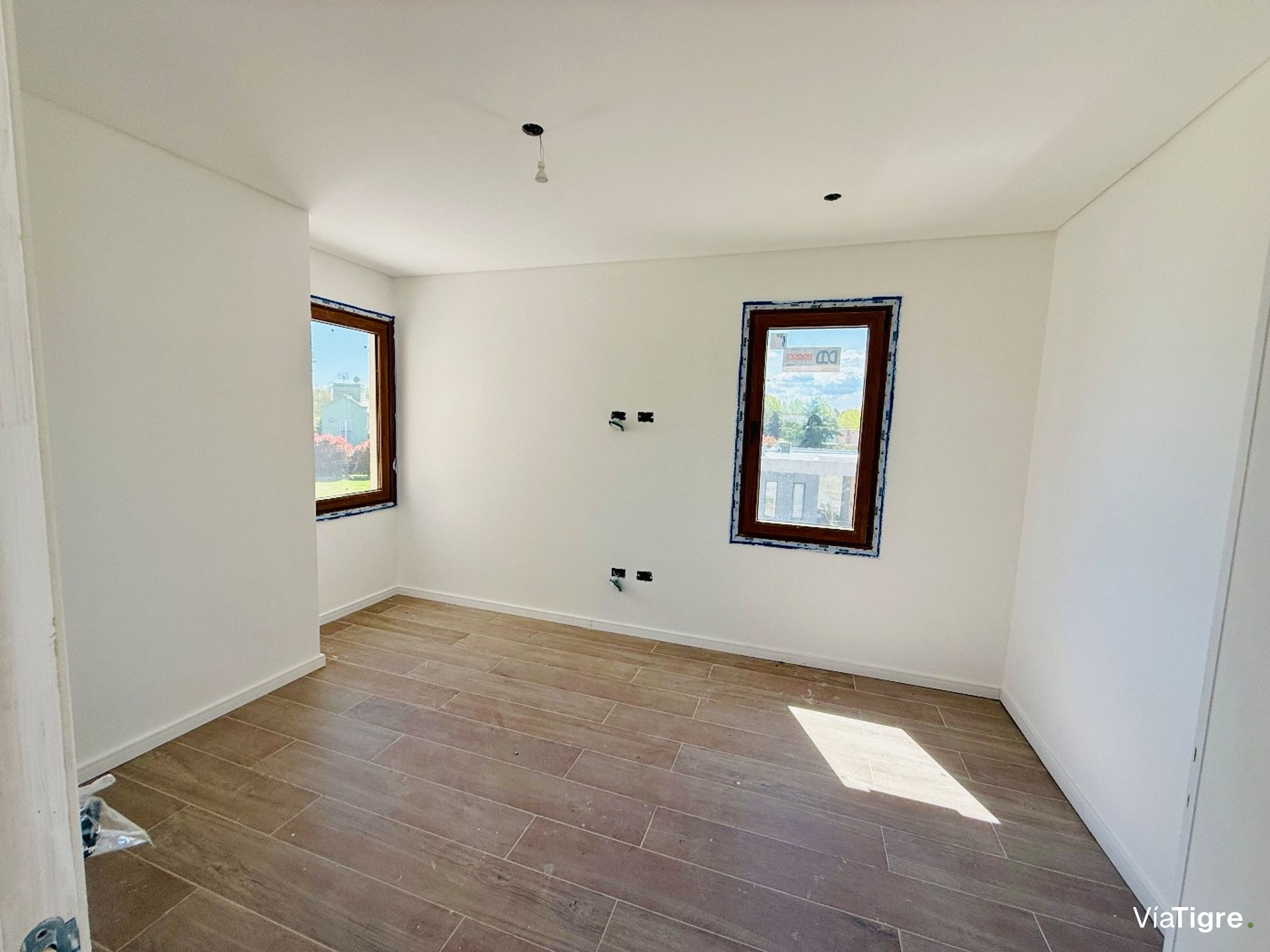 Venta depart duplex en San Isidro Central PERMUTA