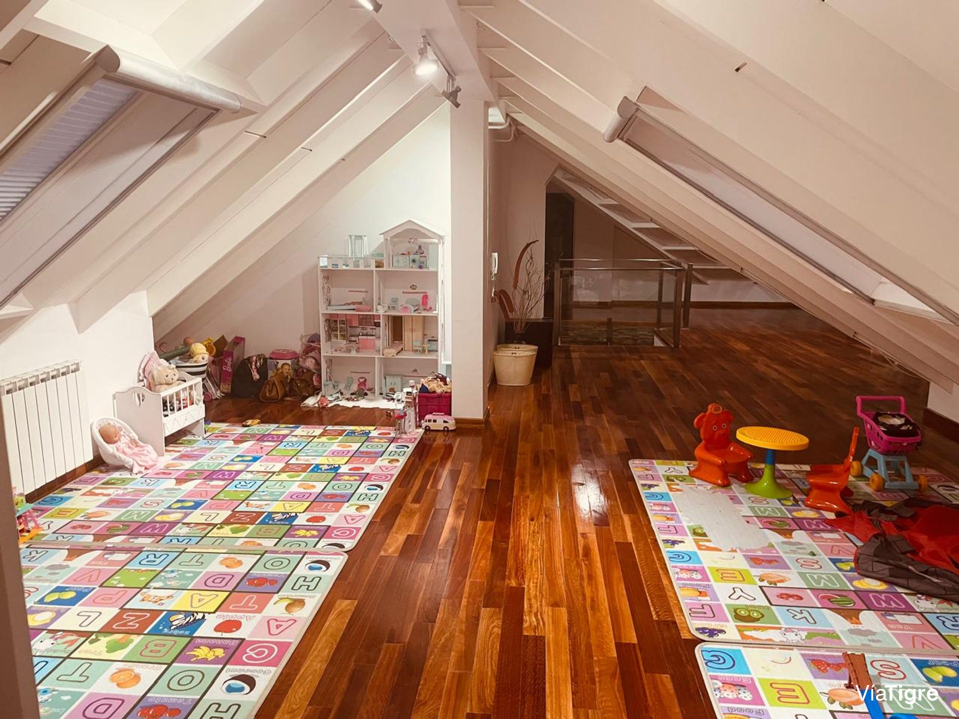 Venta depart duplex en San Isidro Central PERMUTA