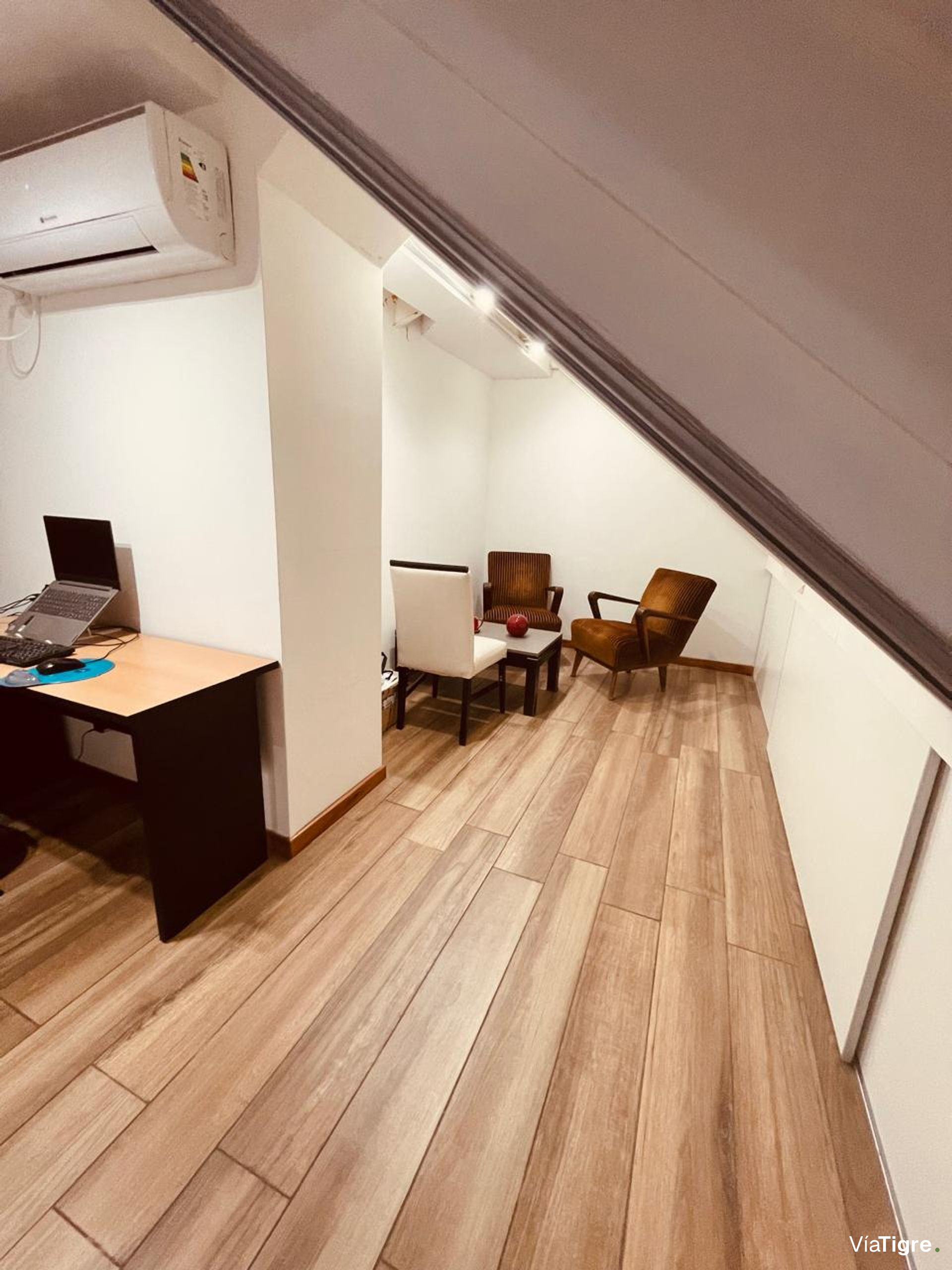 Venta depart duplex en San Isidro Central PERMUTA