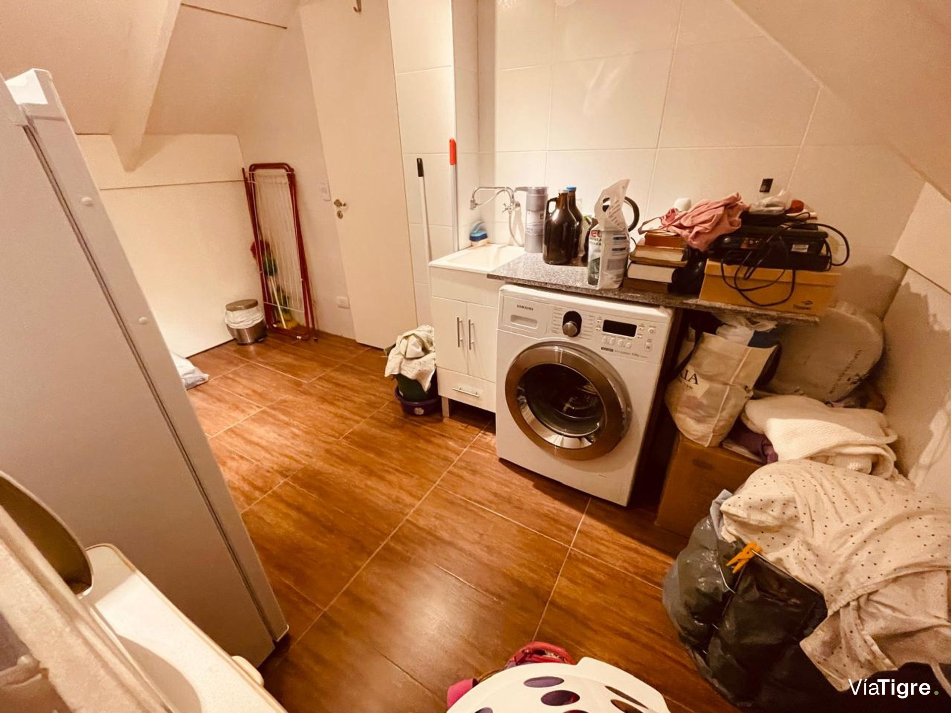 Venta depart duplex en San Isidro Central PERMUTA
