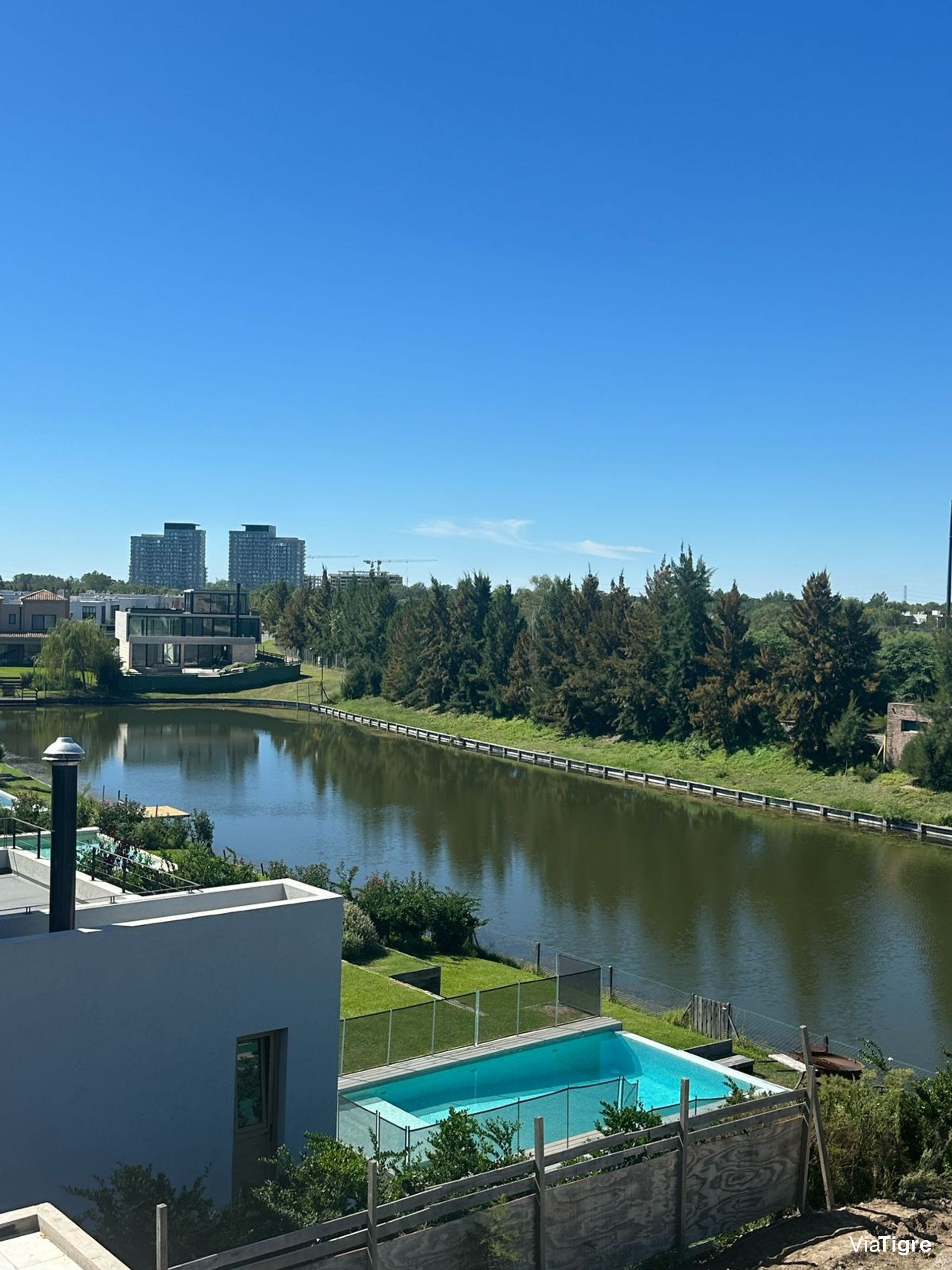 VENTA Casa 6 amb c/pileta y muelle - Delta - Tigre