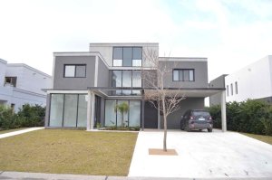 VENTA Casa 6 amb c/pileta y muelle - Delta - Tigre