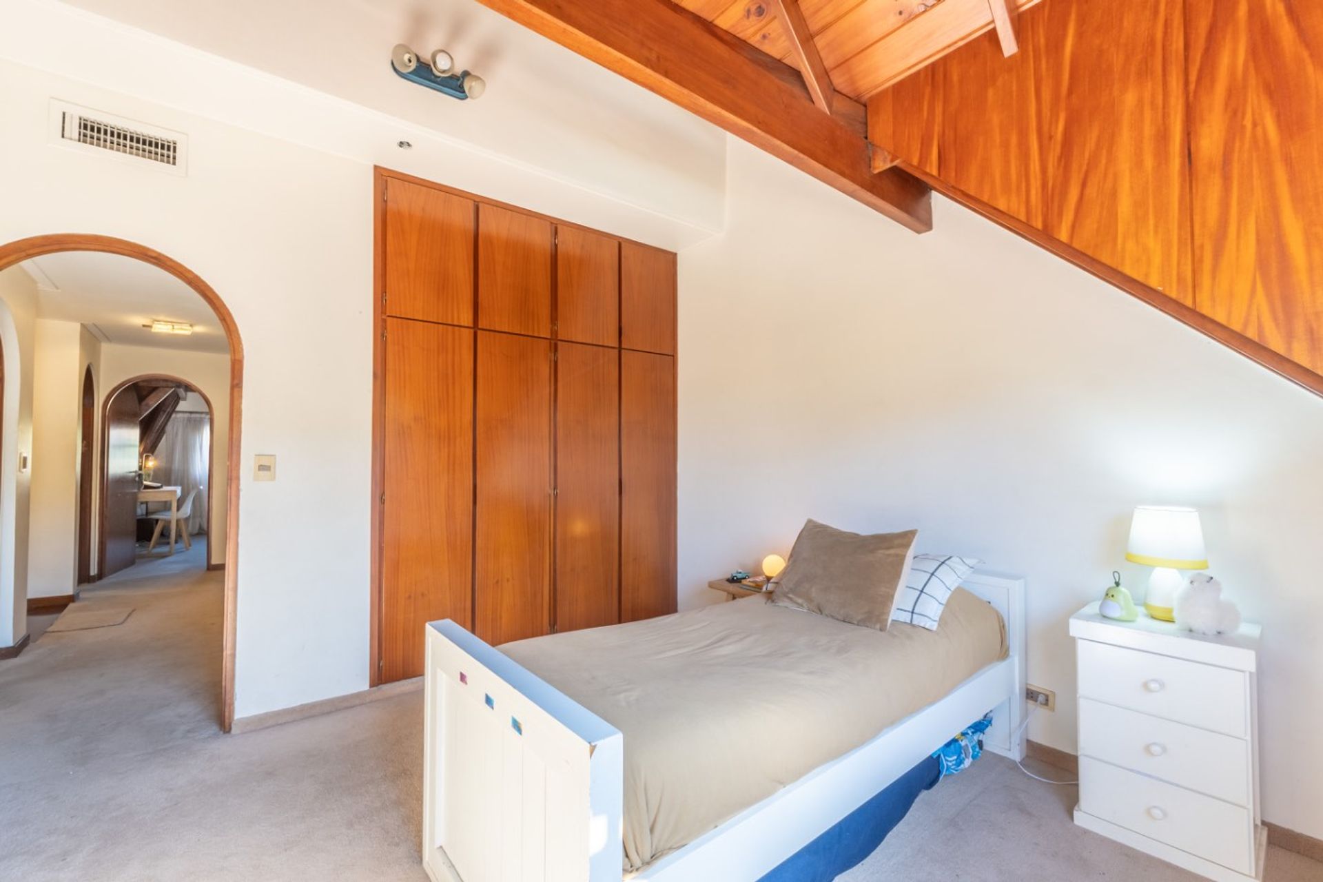 Casa 5 Ambientes Martinez. Jardin Quincho Pileta