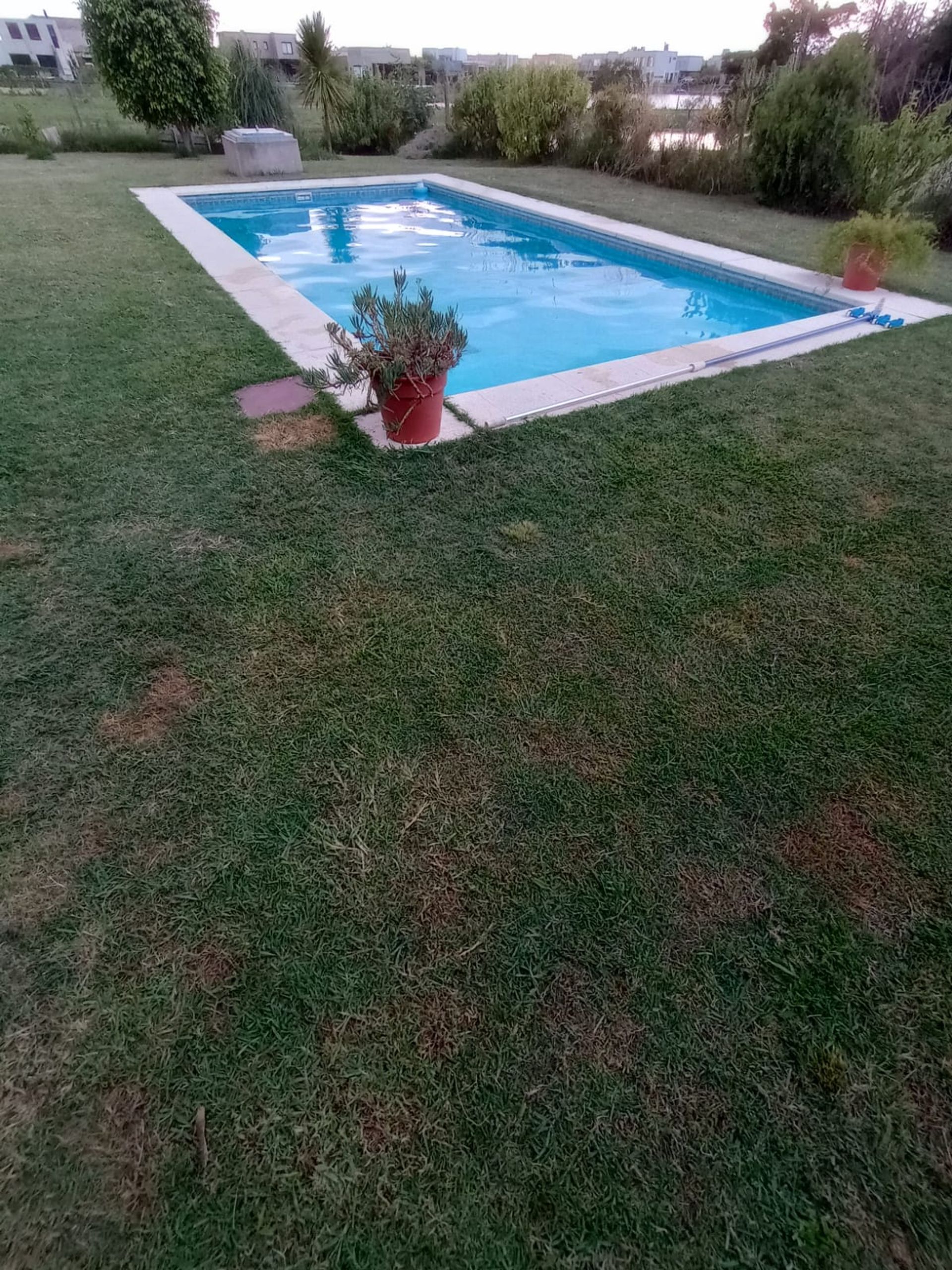 Casa En Venta 4Amb - Victoria Con Jardin Y Pileta