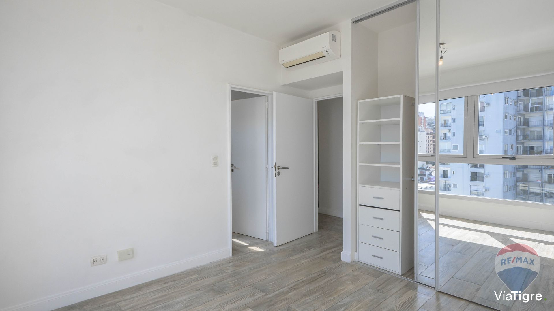 Vende 2 amb piso 3 Brickell Tigre Torre Road