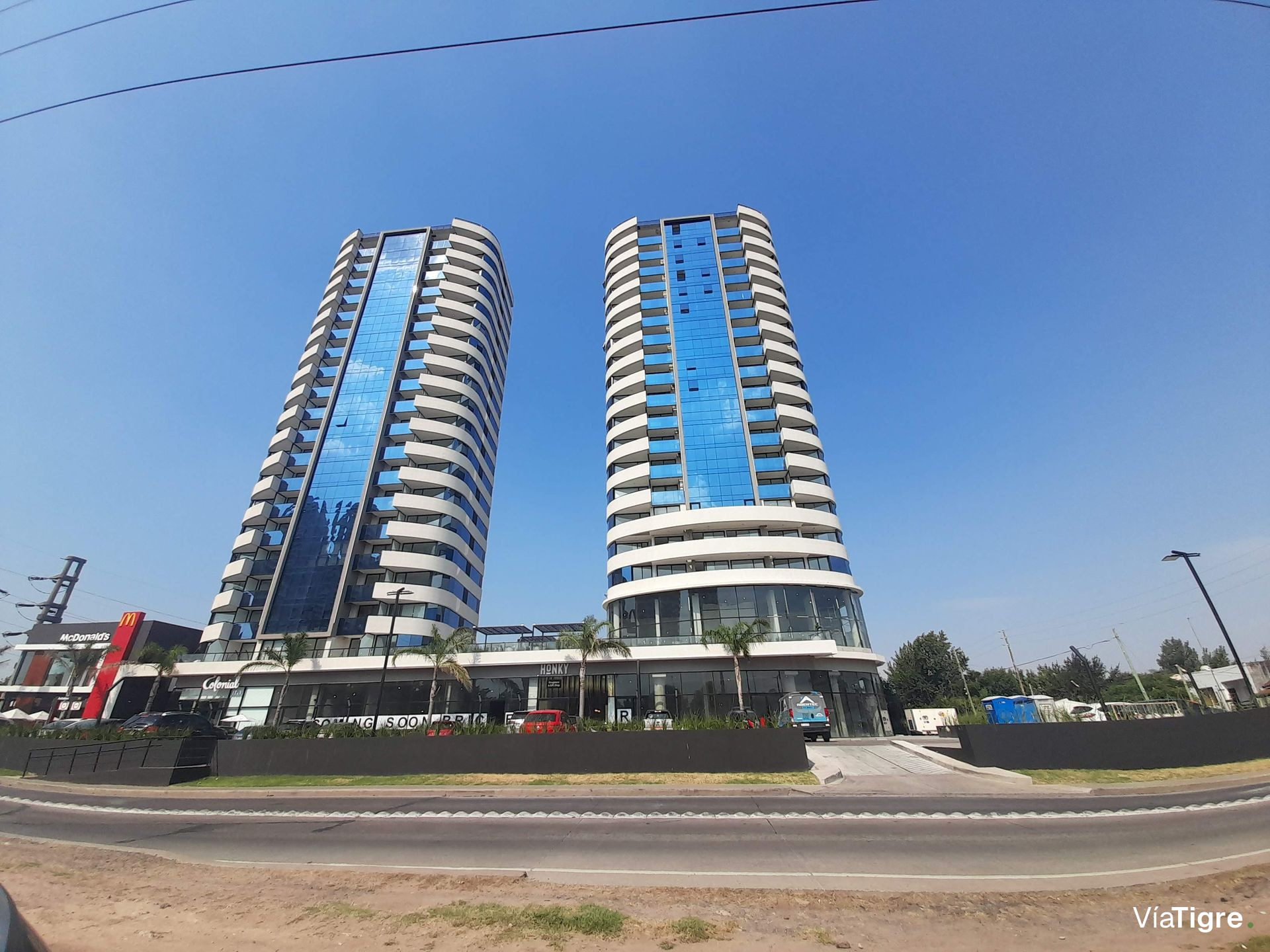 Vende 2 amb piso 3 Brickell Tigre Torre Road