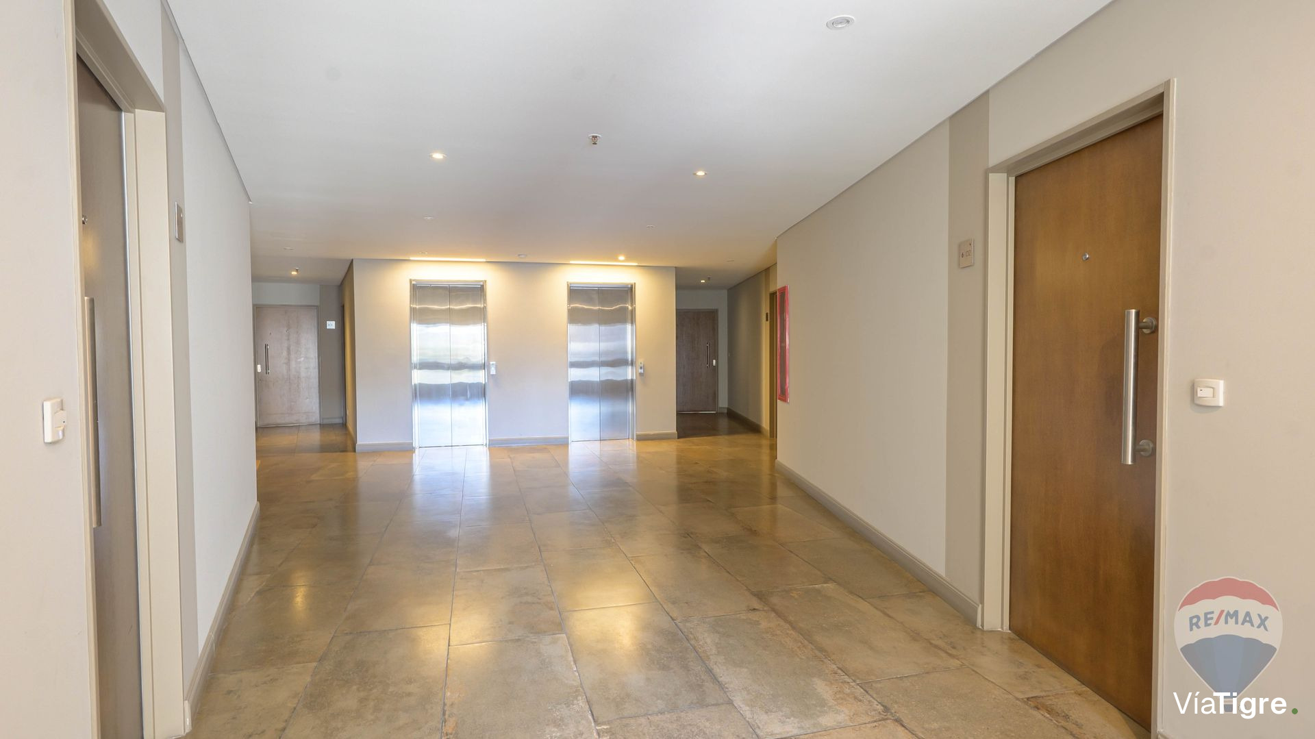 Vende 2 amb piso 3 Brickell Tigre Torre Road