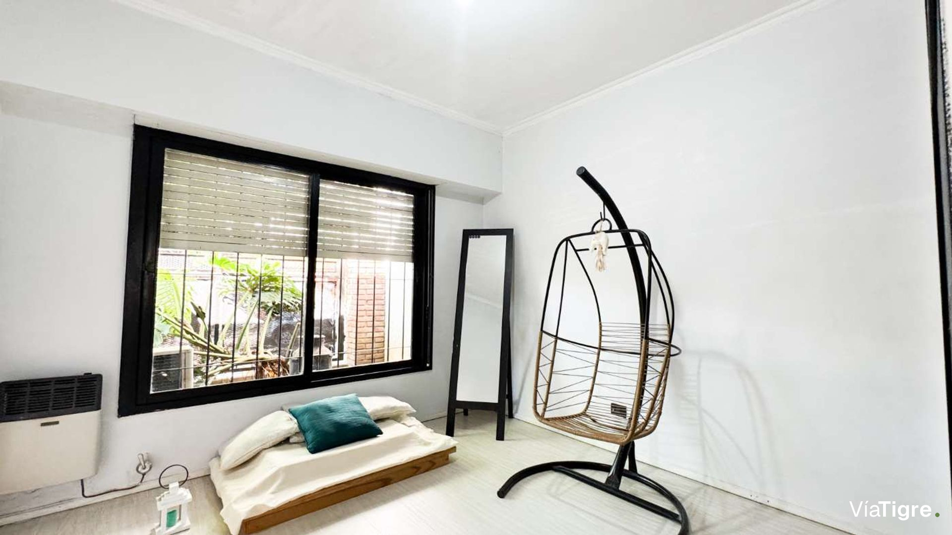 Venta Casa 4 Amb. Con Cochera Y Pileta En Olivos