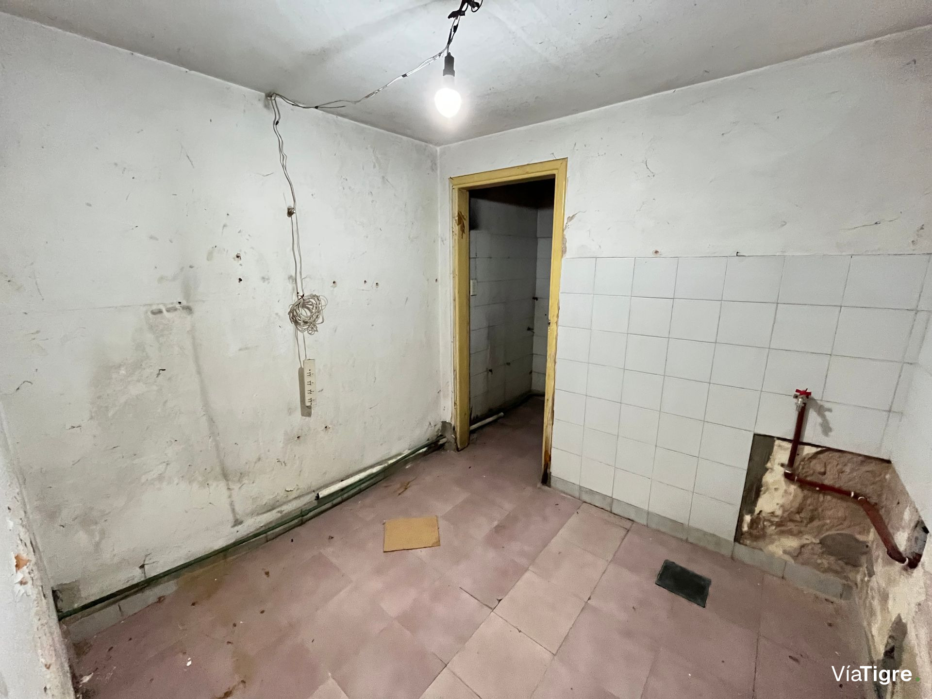 Venta Casa 4 Amb. Con Cochera Y Pileta En Olivos