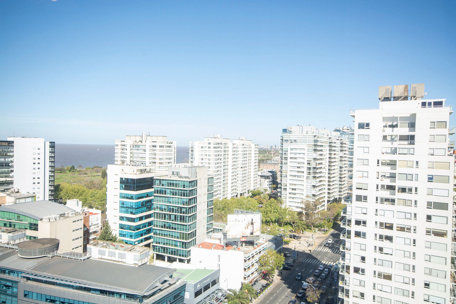 Rent | Apartment 3 rooms with garage Vía López