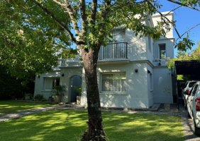 Rent | Apartment 3 rooms with garage Vía López