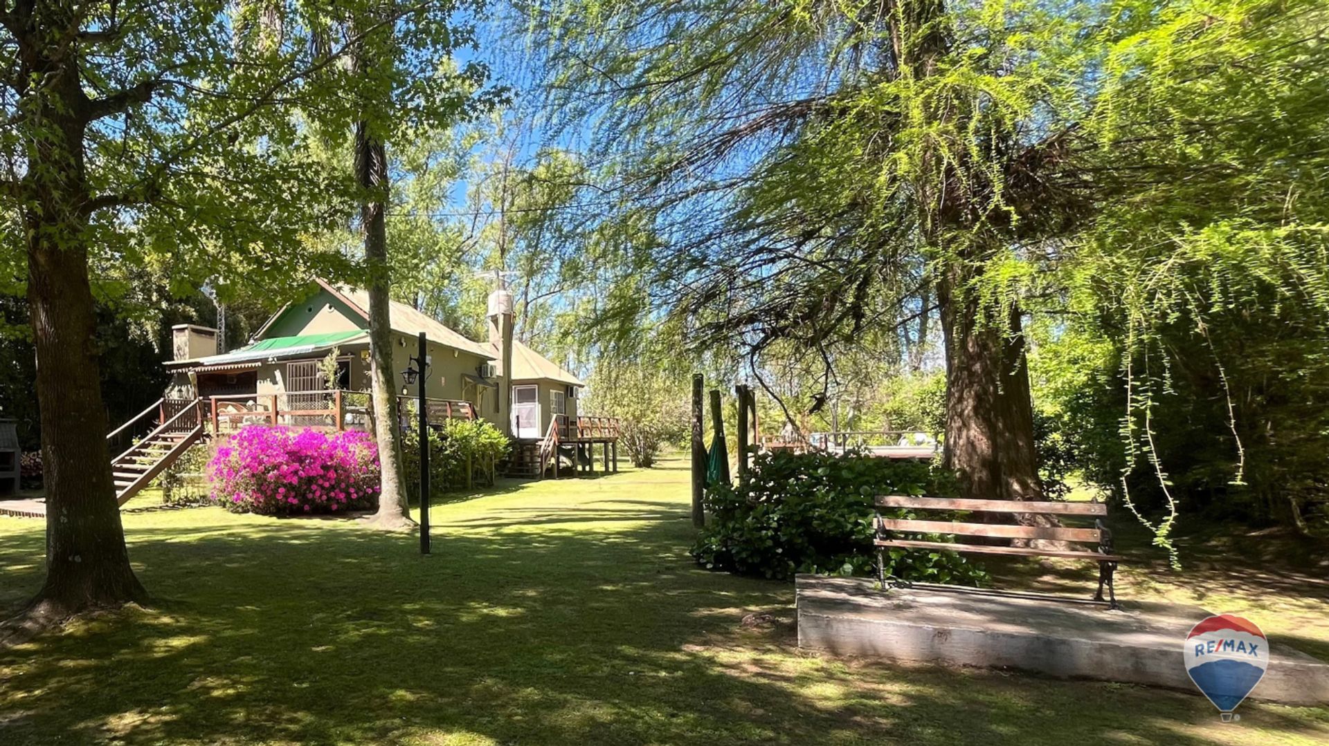 DOS CASAS c/ PISCINA Arroyo Toro– Delta FINANCIA