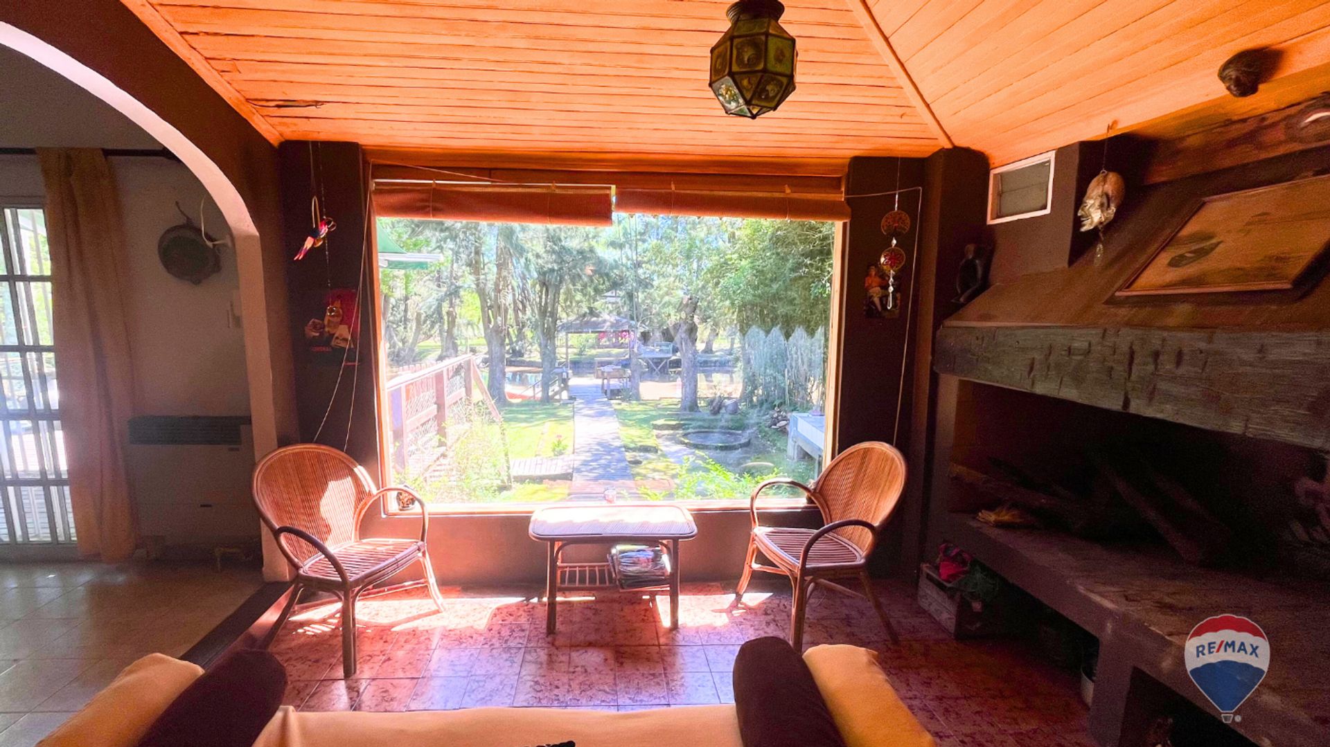 DOS CASAS c/ PISCINA Arroyo Toro– Delta FINANCIA