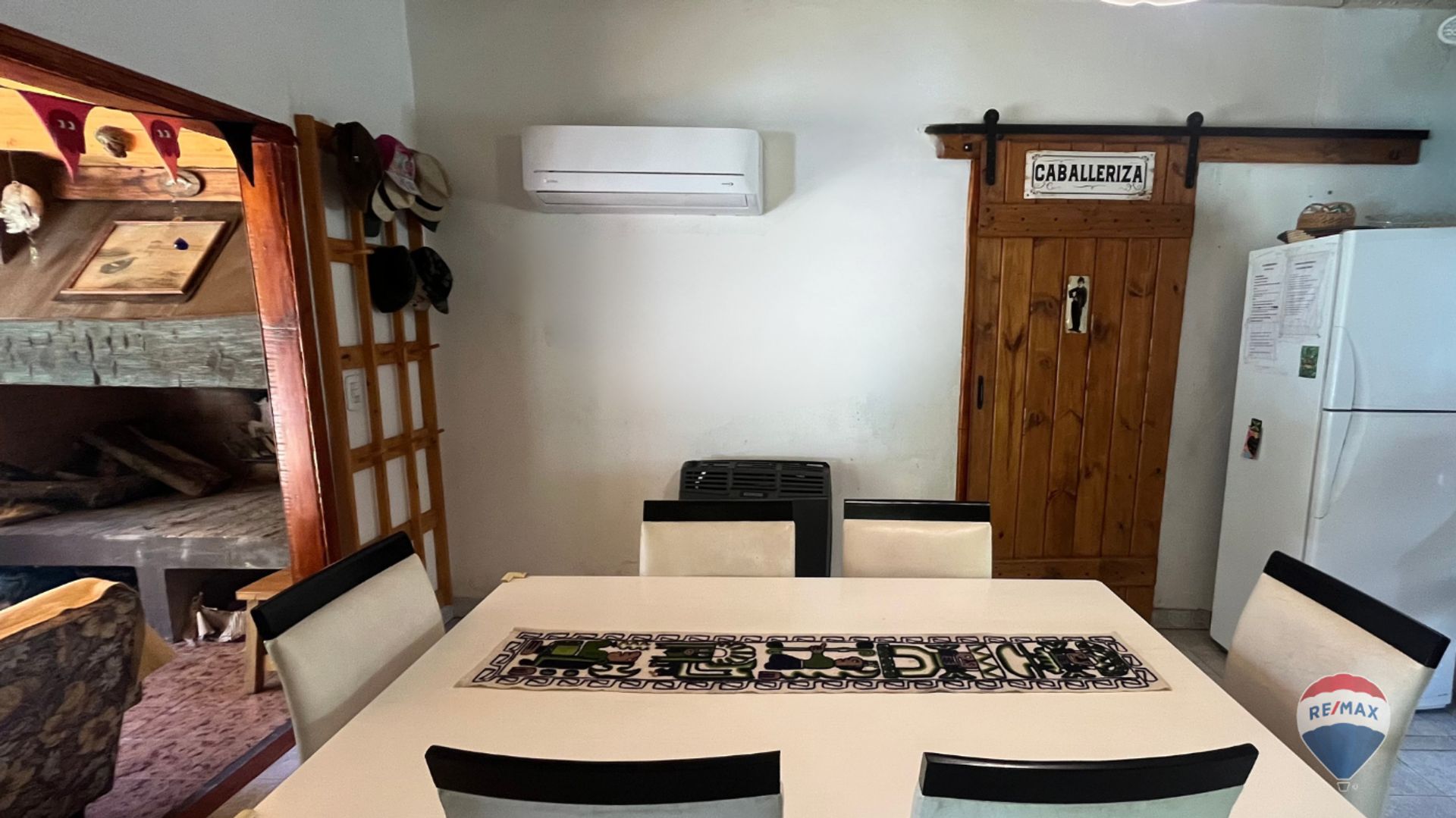 DOS CASAS c/ PISCINA Arroyo Toro– Delta FINANCIA
