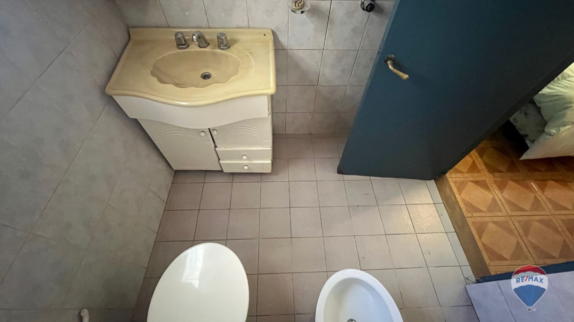 DOS CASAS c/ PISCINA Arroyo Toro– Delta FINANCIA