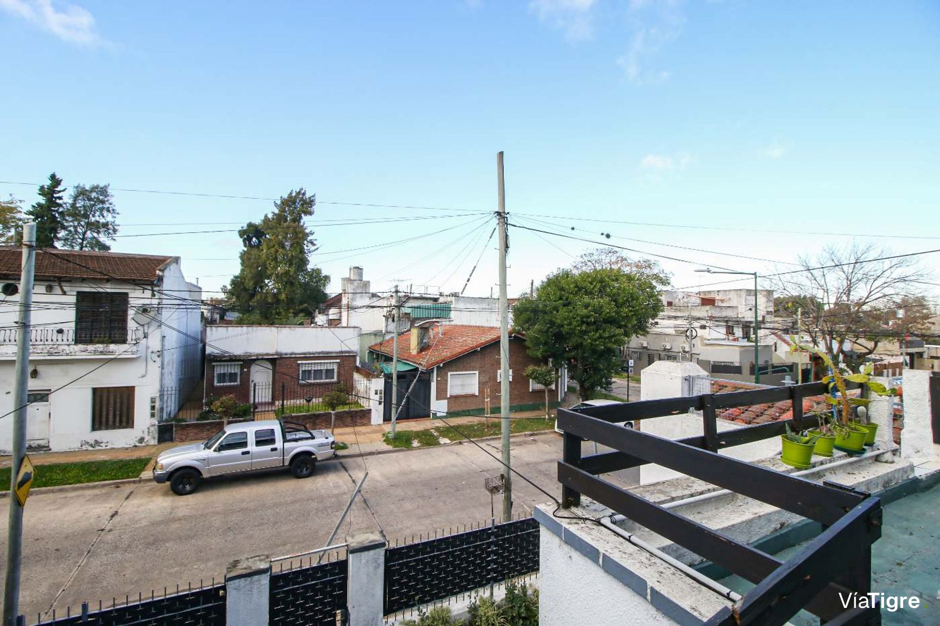 Alquiler duplex 3 dormitorios San Isidro Central