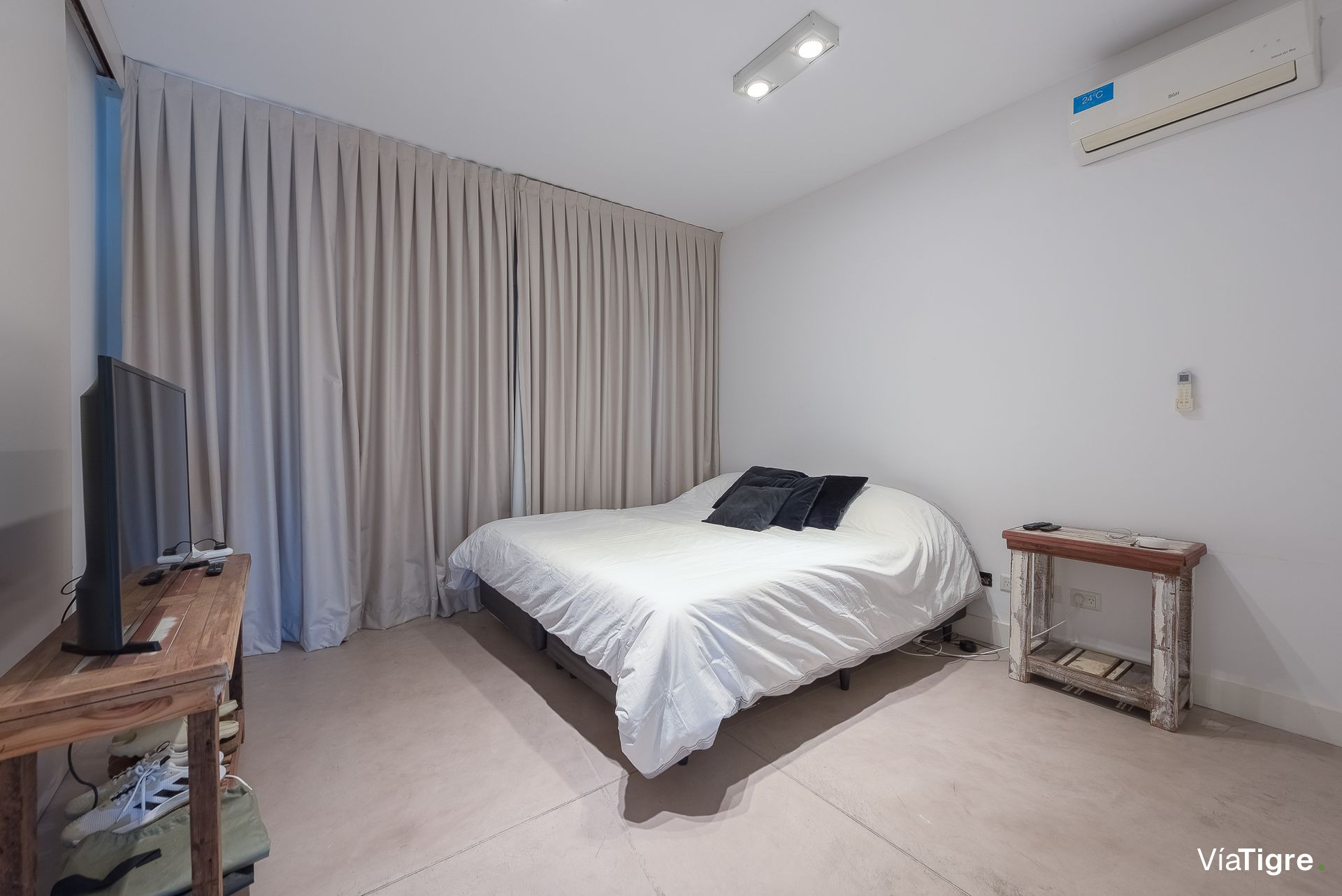 Venta Casa En Albanueva Con Amarra 5 Amb.