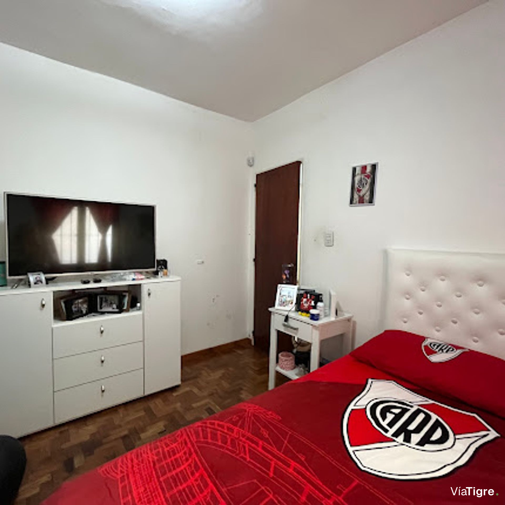 Venta Casa En Albanueva Con Amarra 5 Amb.