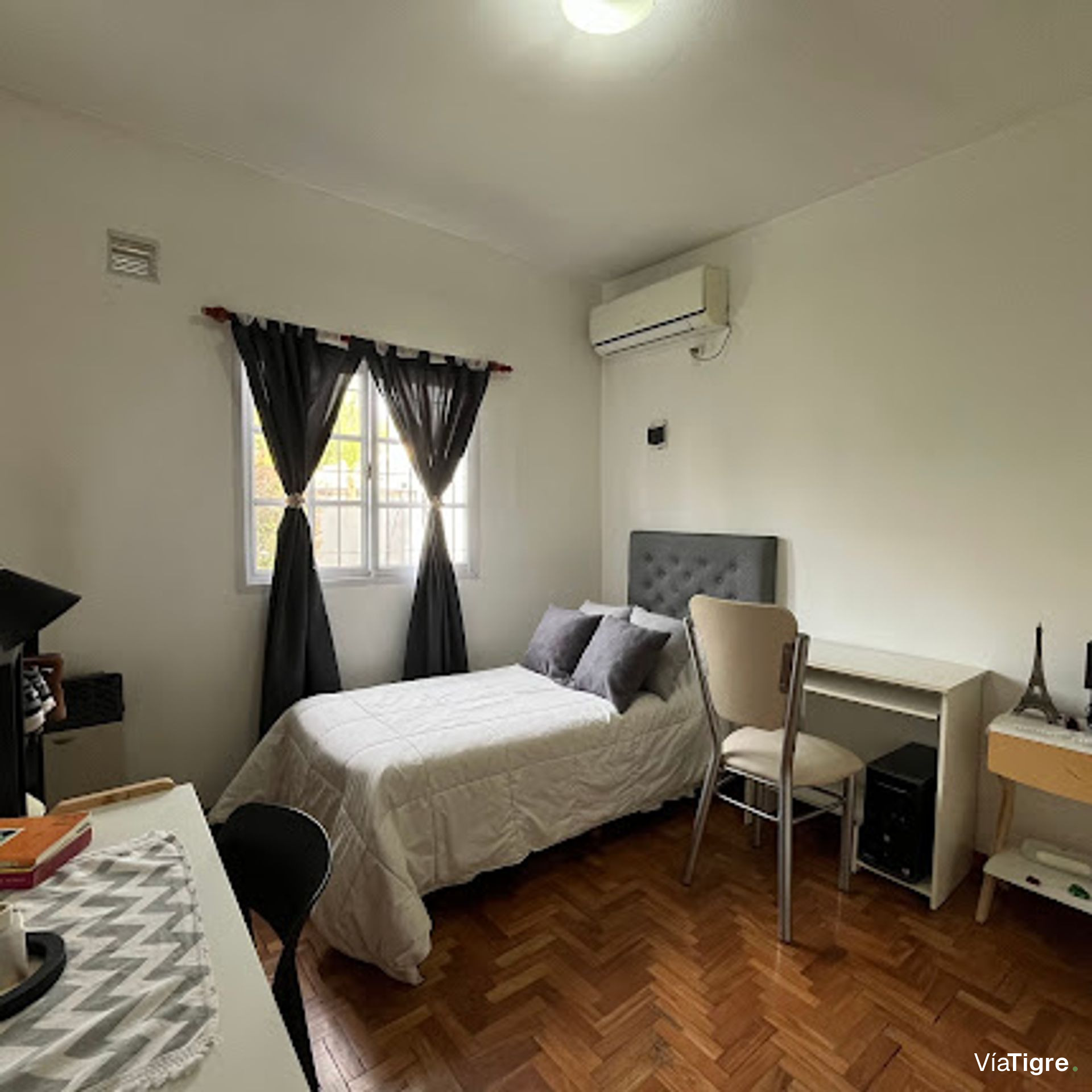 Venta Casa En Albanueva Con Amarra 5 Amb.
