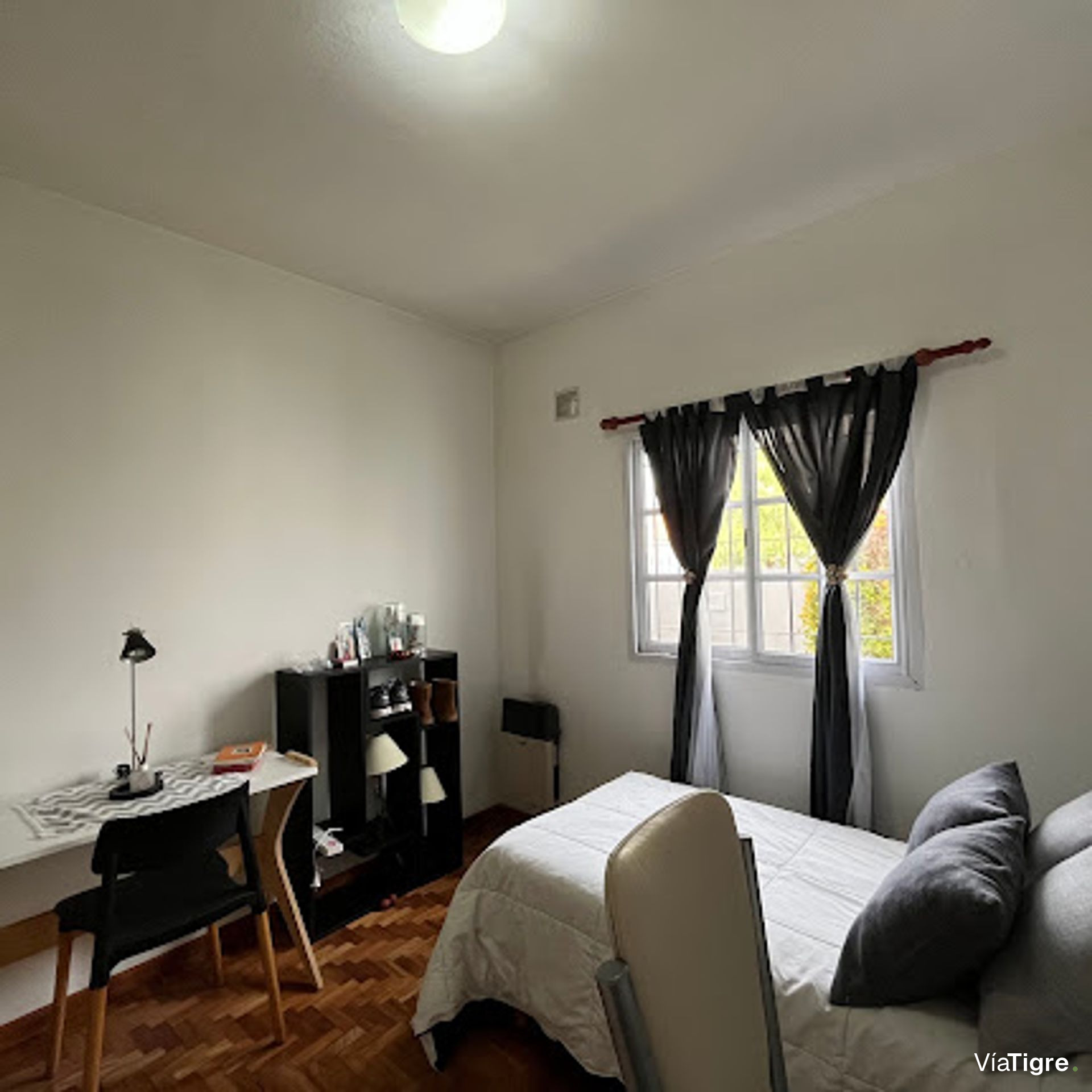 Venta Casa En Albanueva Con Amarra 5 Amb.