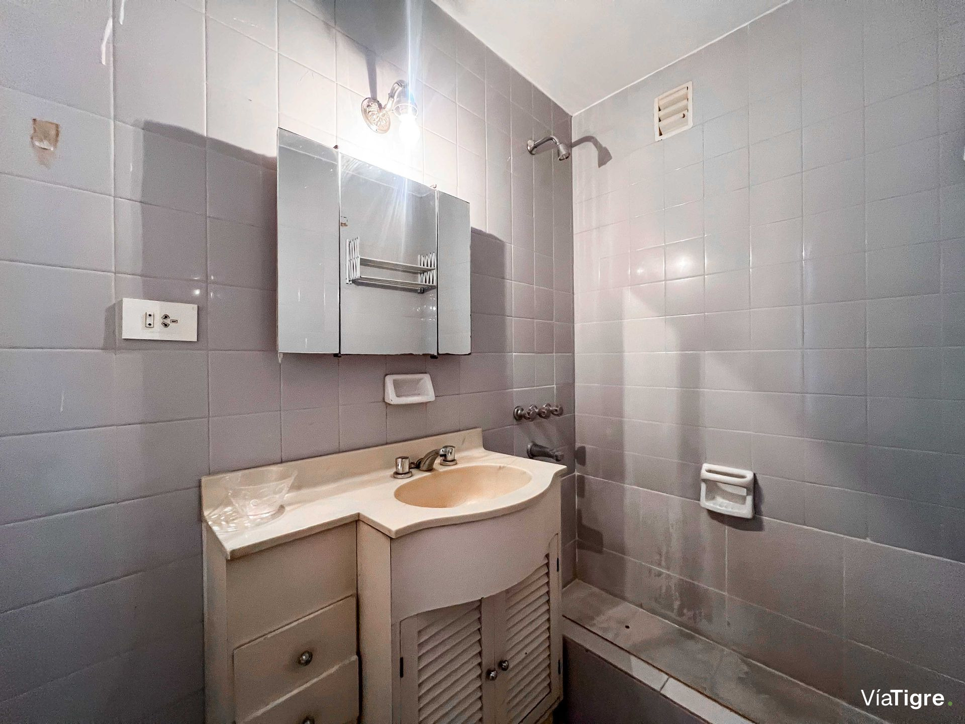 Venta 2 Ambientes Gran Vista Abierta - Acassuso