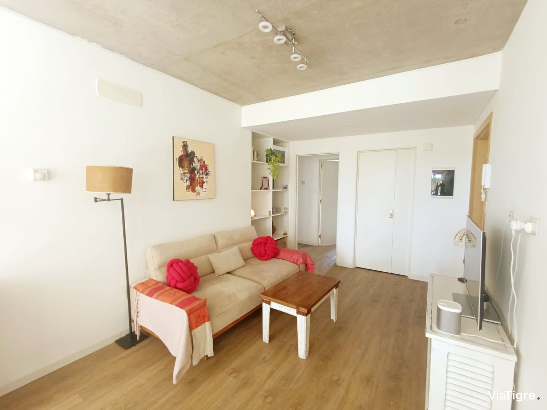 Venta Monoambiente Amoblado Tigre Pileta Seg 24Hs