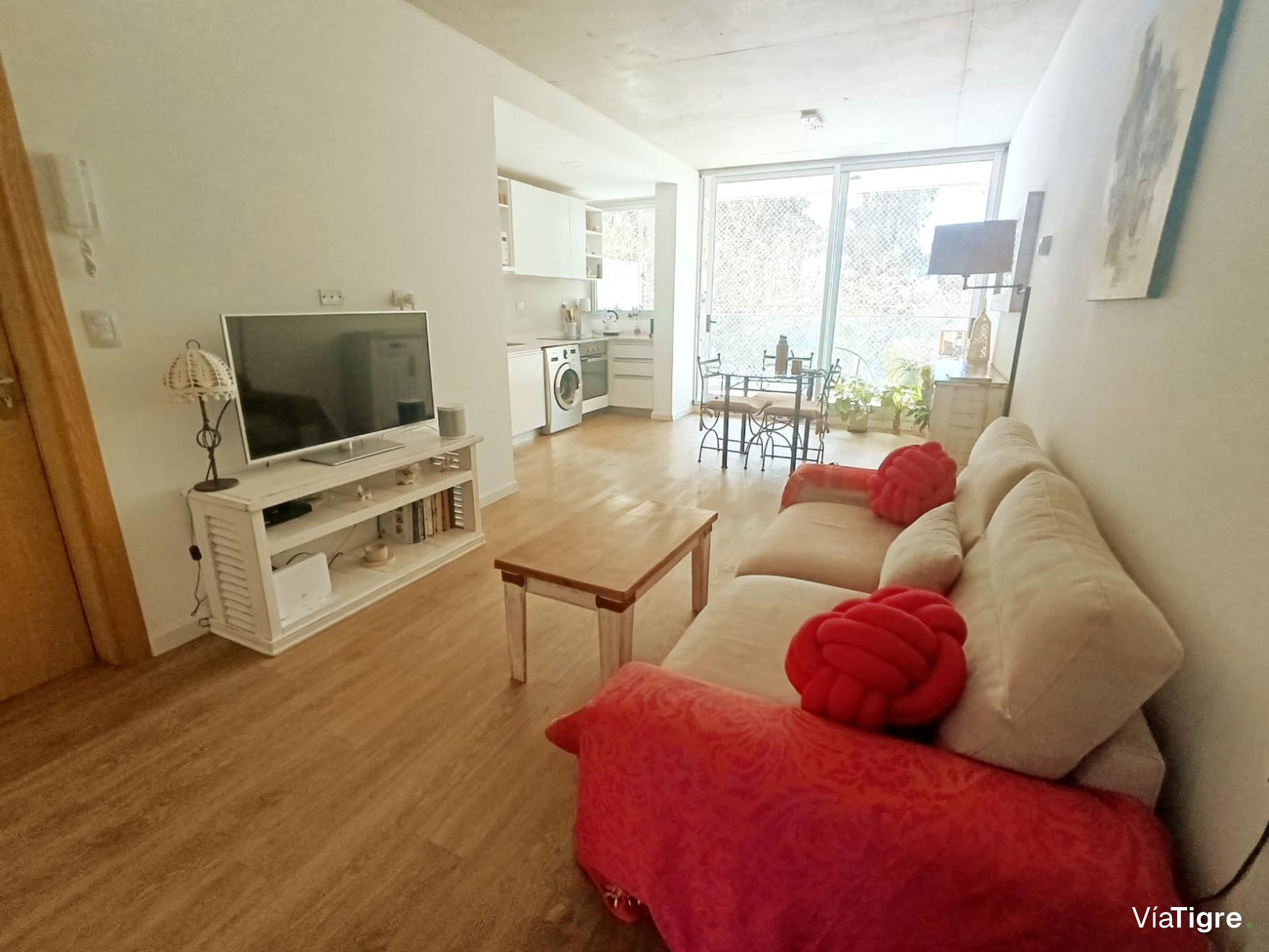Venta Monoambiente Amoblado Tigre Pileta Seg 24Hs