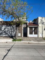 Sale PH 2-room apartment with patio, Martinez, excellent location